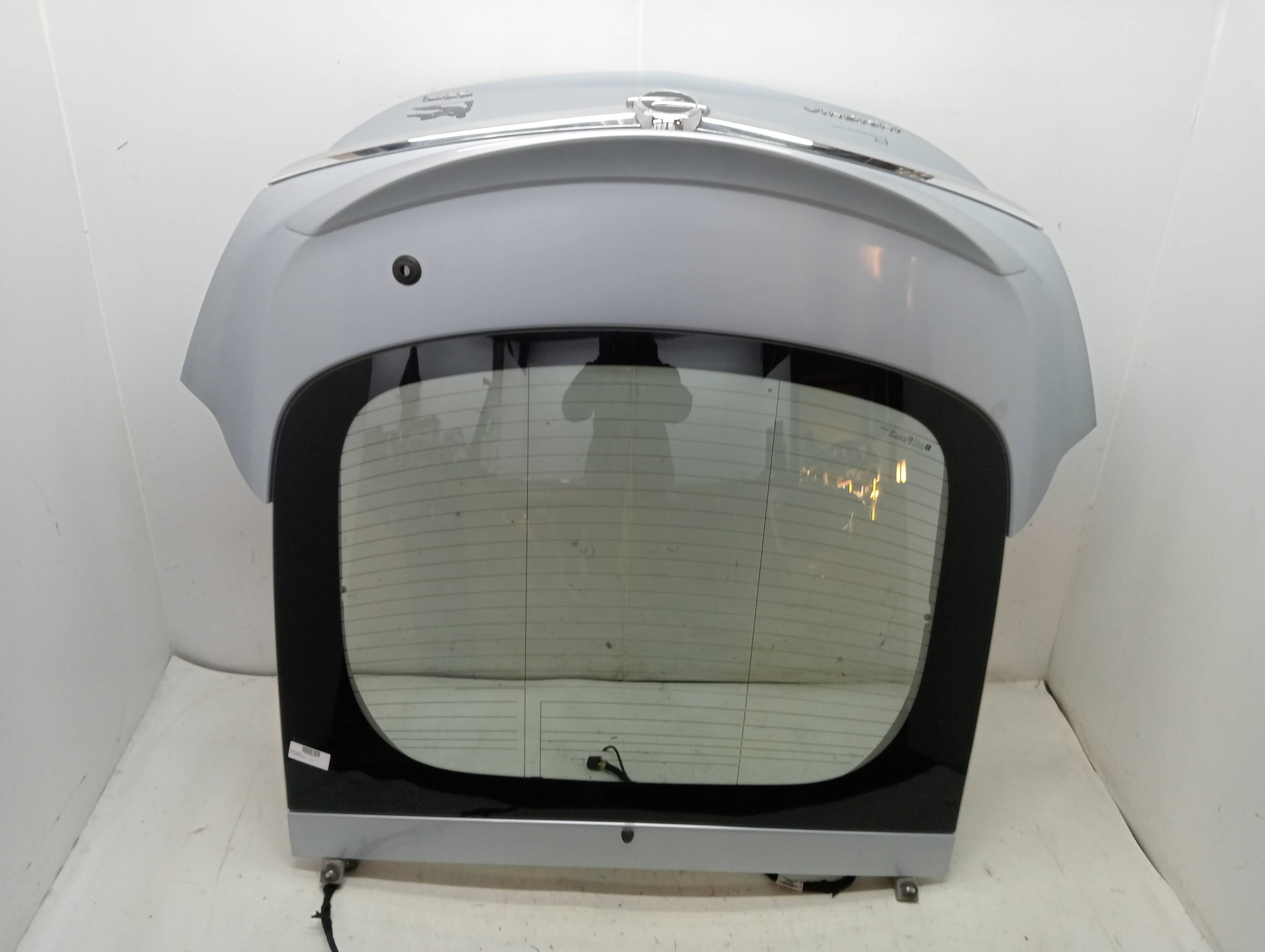 Tailgate OPEL INSIGNIA BERLINA