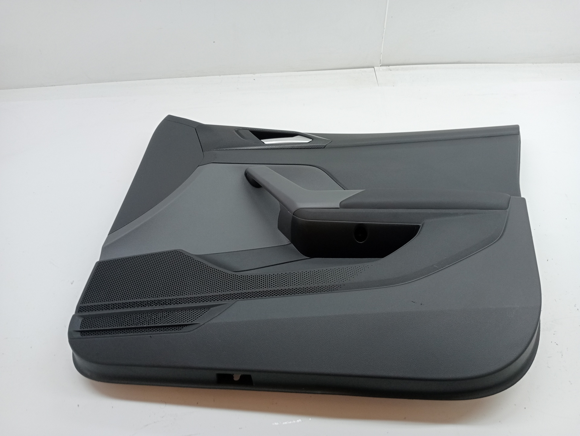 GUARNECIDO PUERTA DELANTERA DERECHA VOLKSWAGEN T-CROSS