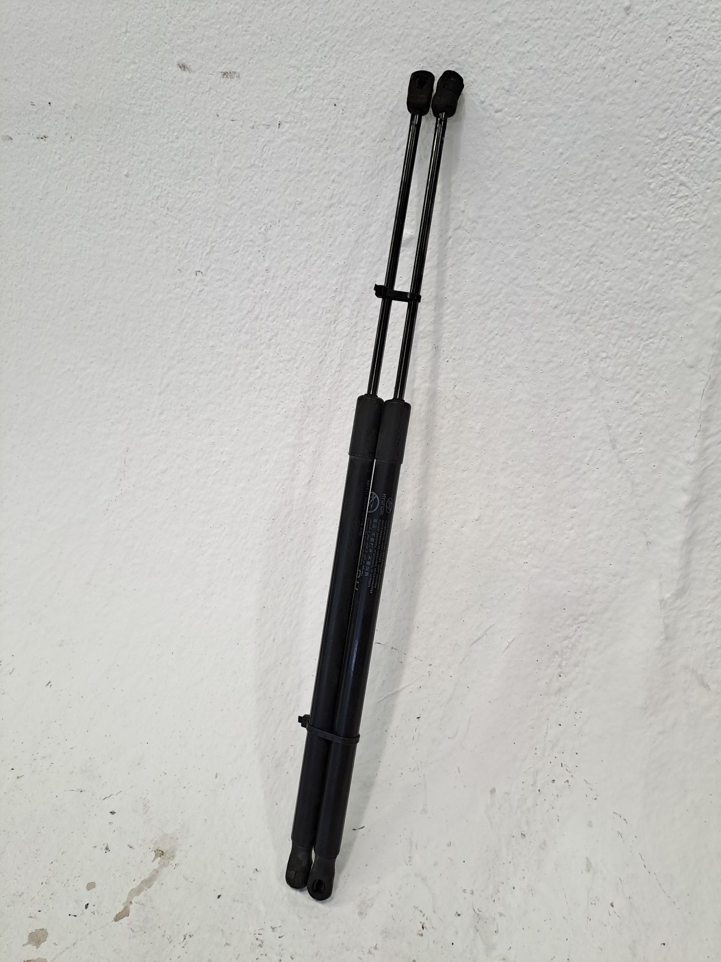 Boot / Tailgate Gas Struts HYUNDAI TUCSON