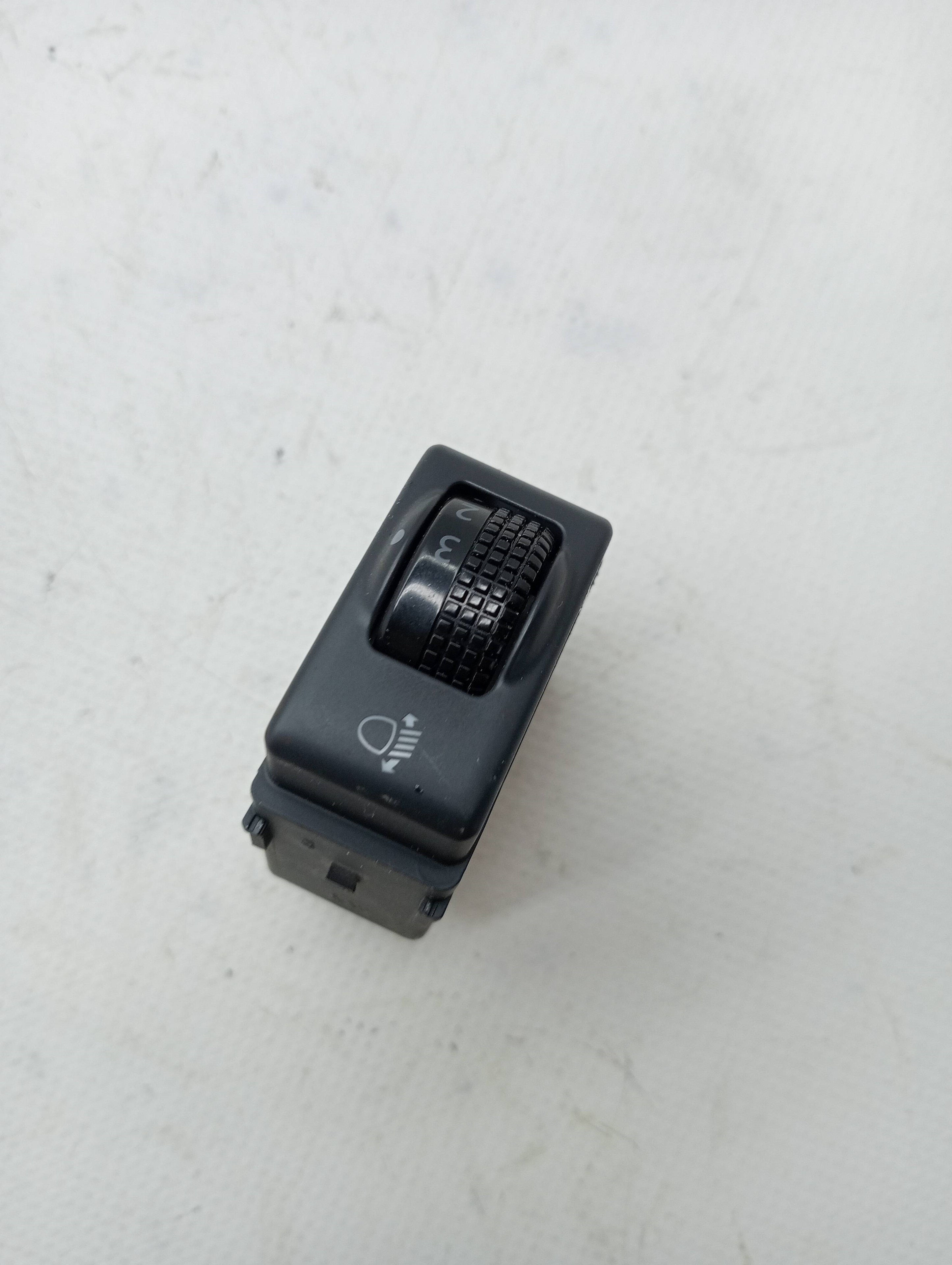 Light Switch NISSAN MICRA (K13)