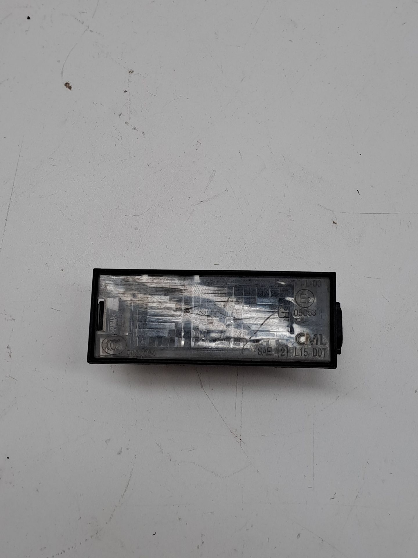 Éclairage de plaque RENAULT TRAFIC FURGÓN