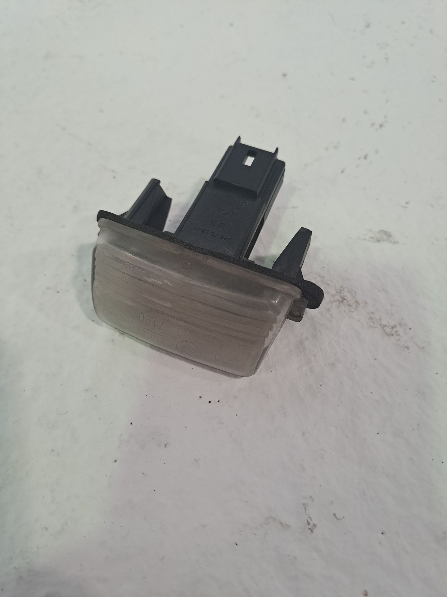Éclairage de plaque CITROEN C4 GRAND PICASSO