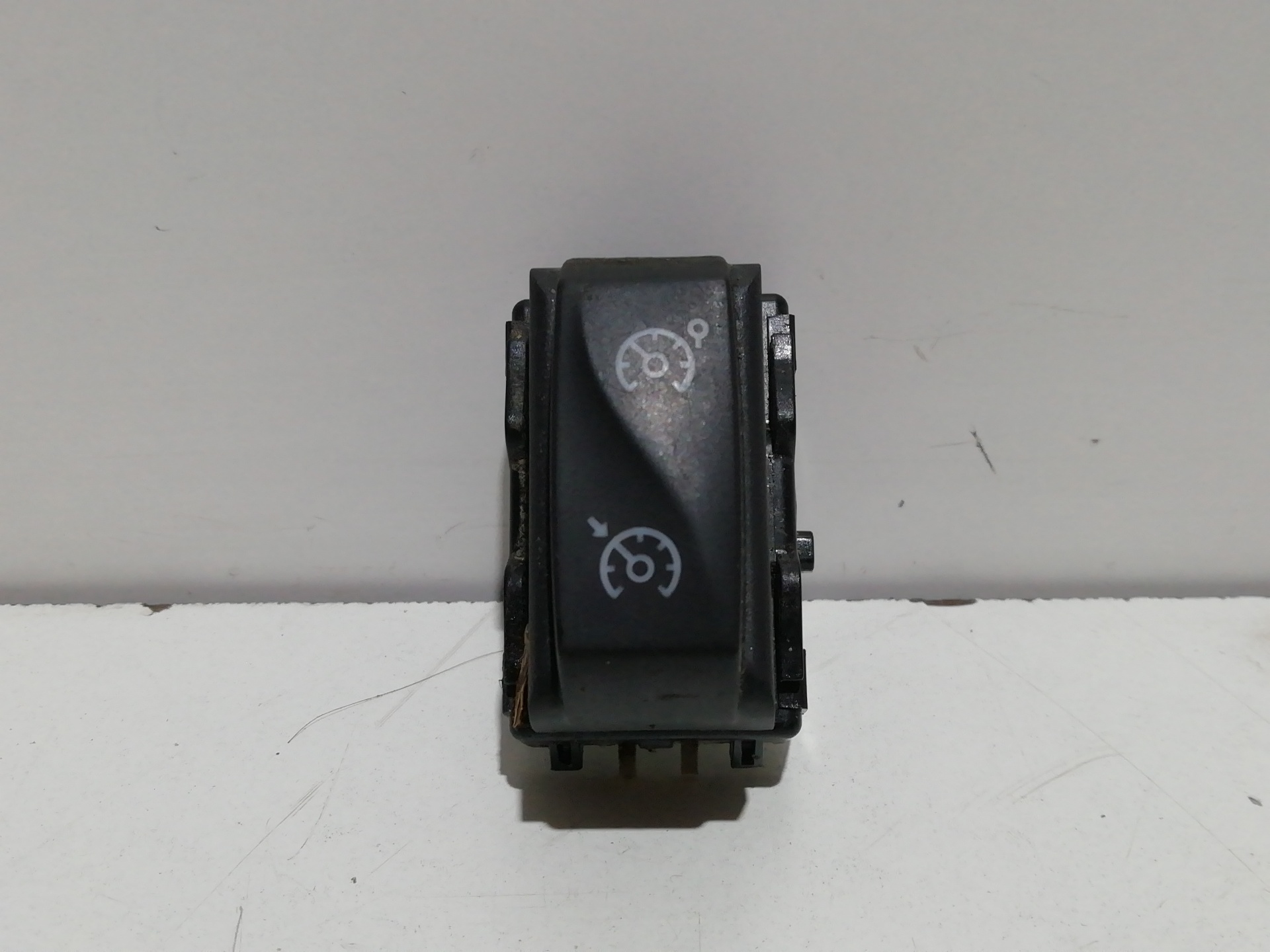 Interrupteur RENAULT CLIO IV
