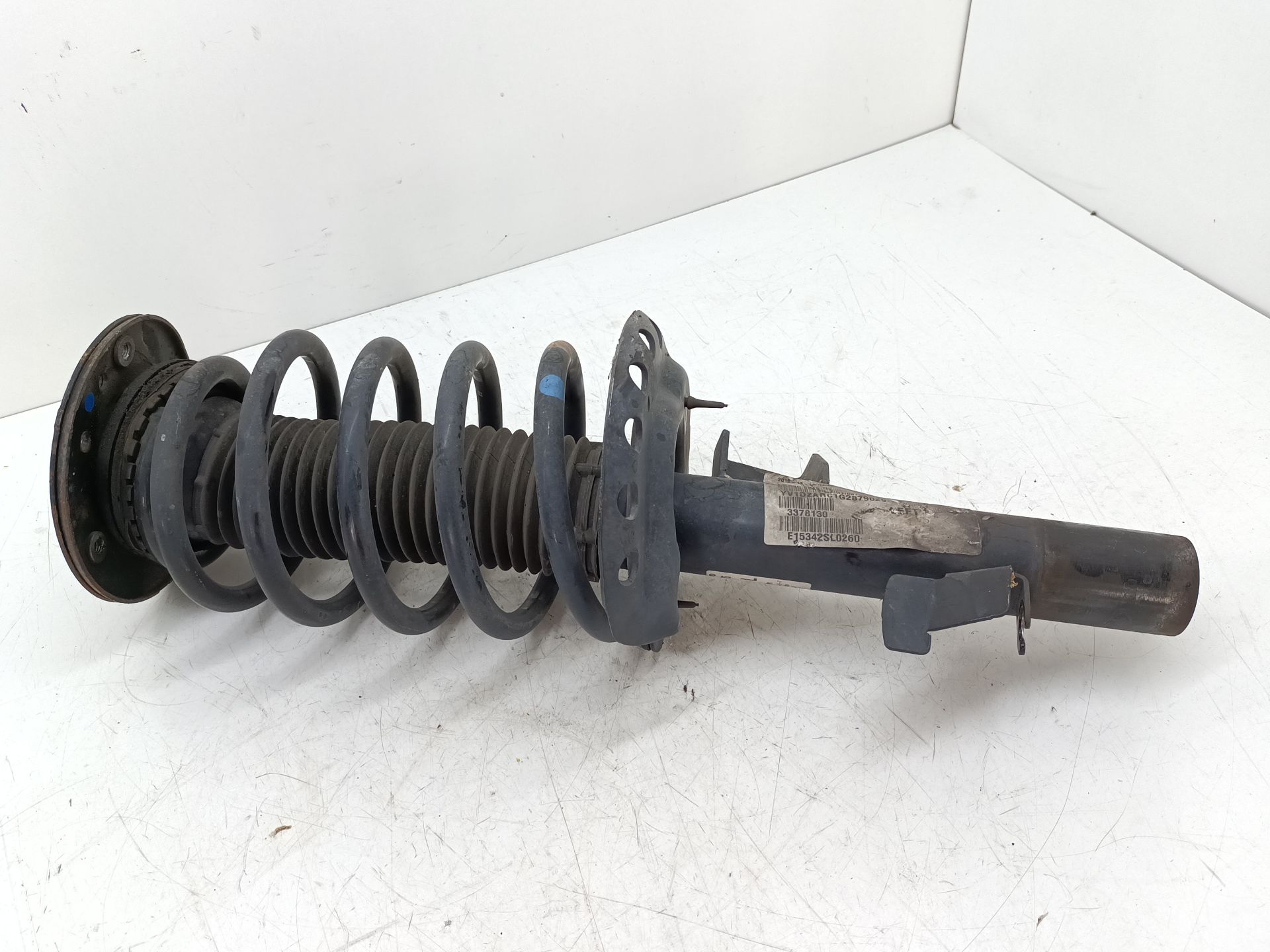 Front Left Shock Absorber VOLVO XC60