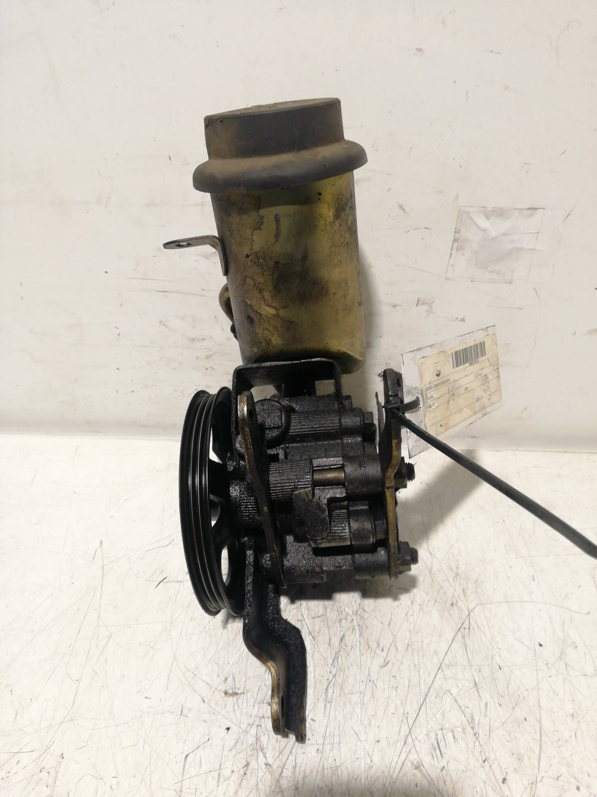 Pompe direction assistée TOYOTA YARIS (NCP1/NLP1/SCP1)