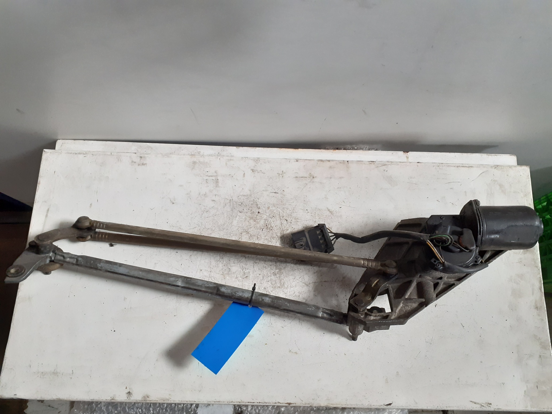 Scheibenwischermotor vorne OPEL OMEGA B