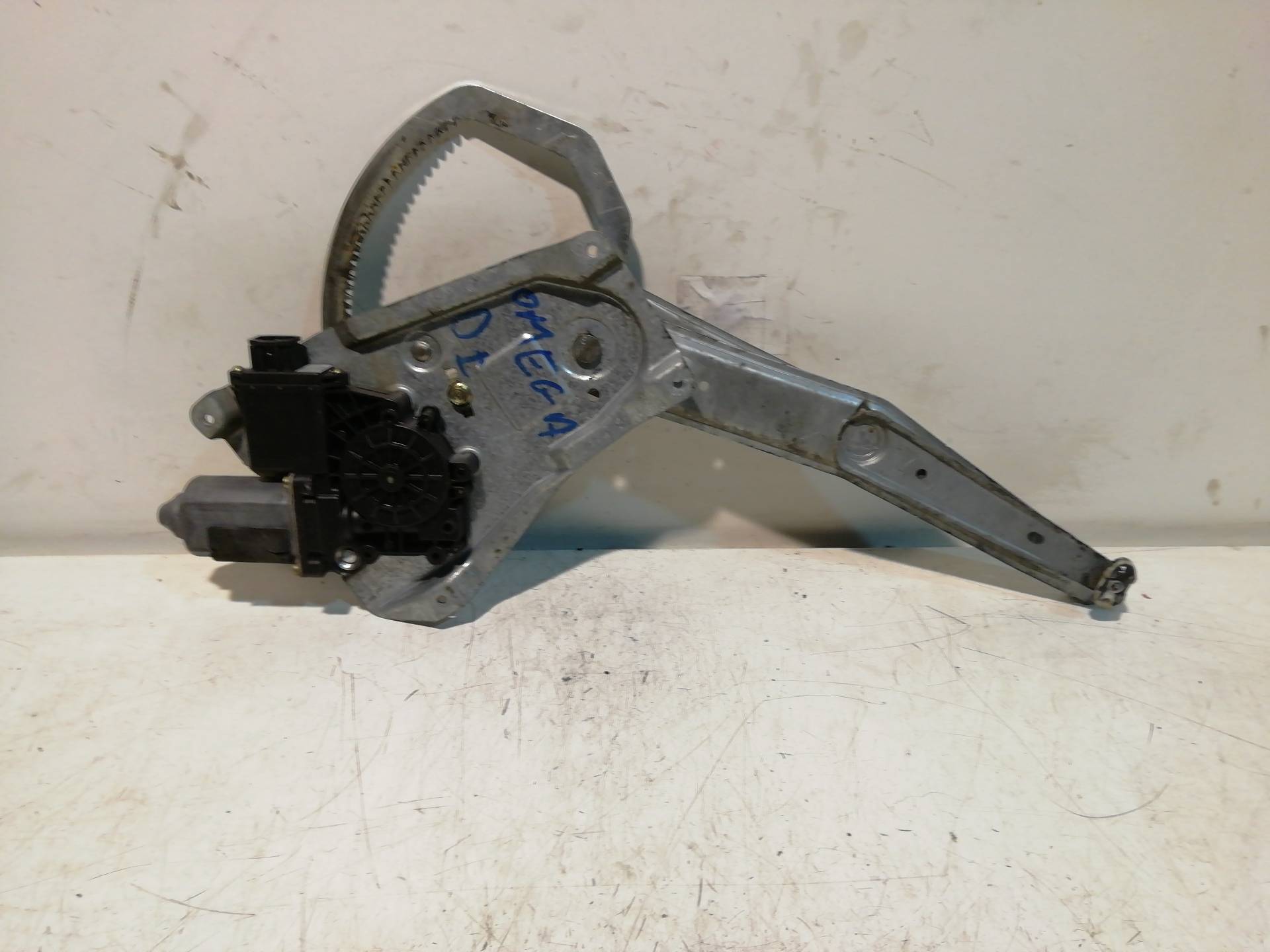 Front Left Window Motor OPEL OMEGA B