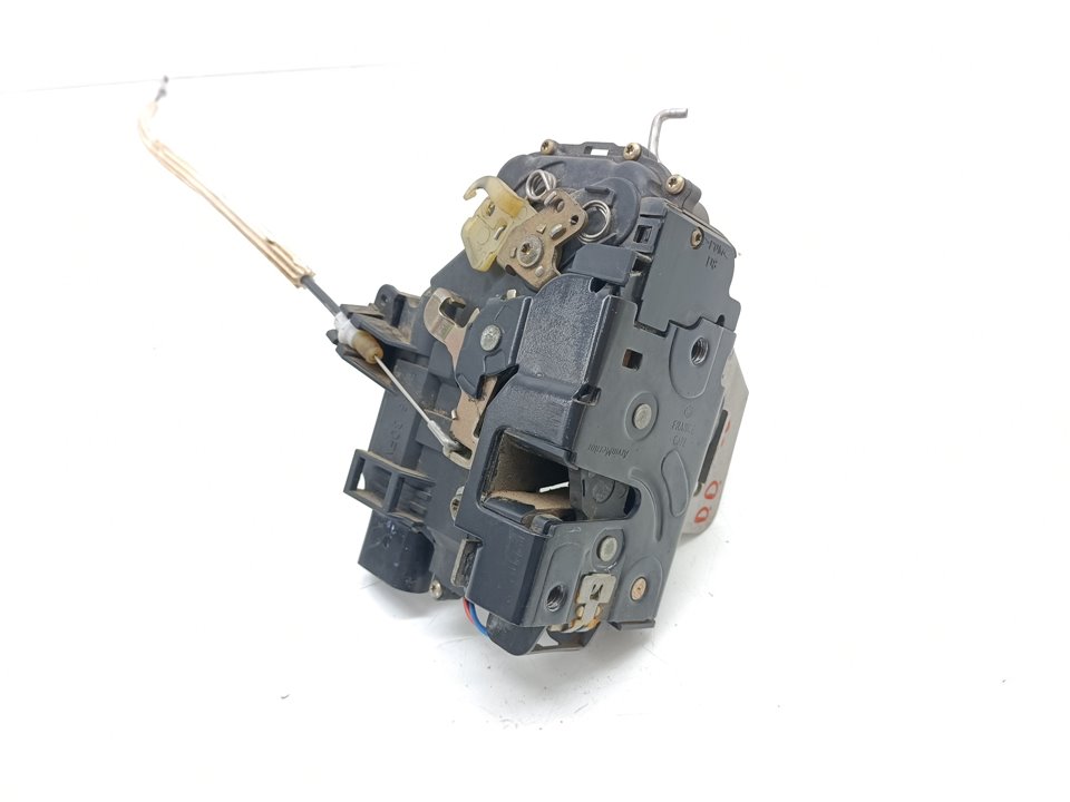 Front right door lock AUDI A6 BERLINA (4B2)
