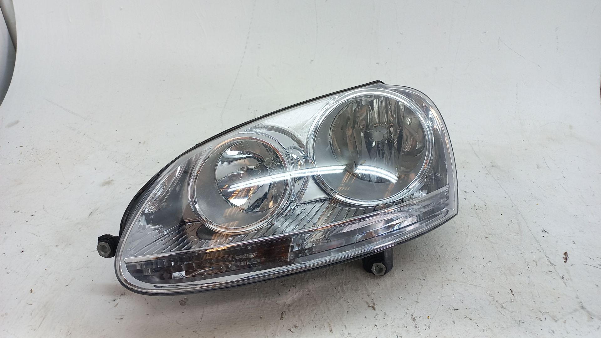 Phare gauche VOLKSWAGEN GOLF V (1K1)