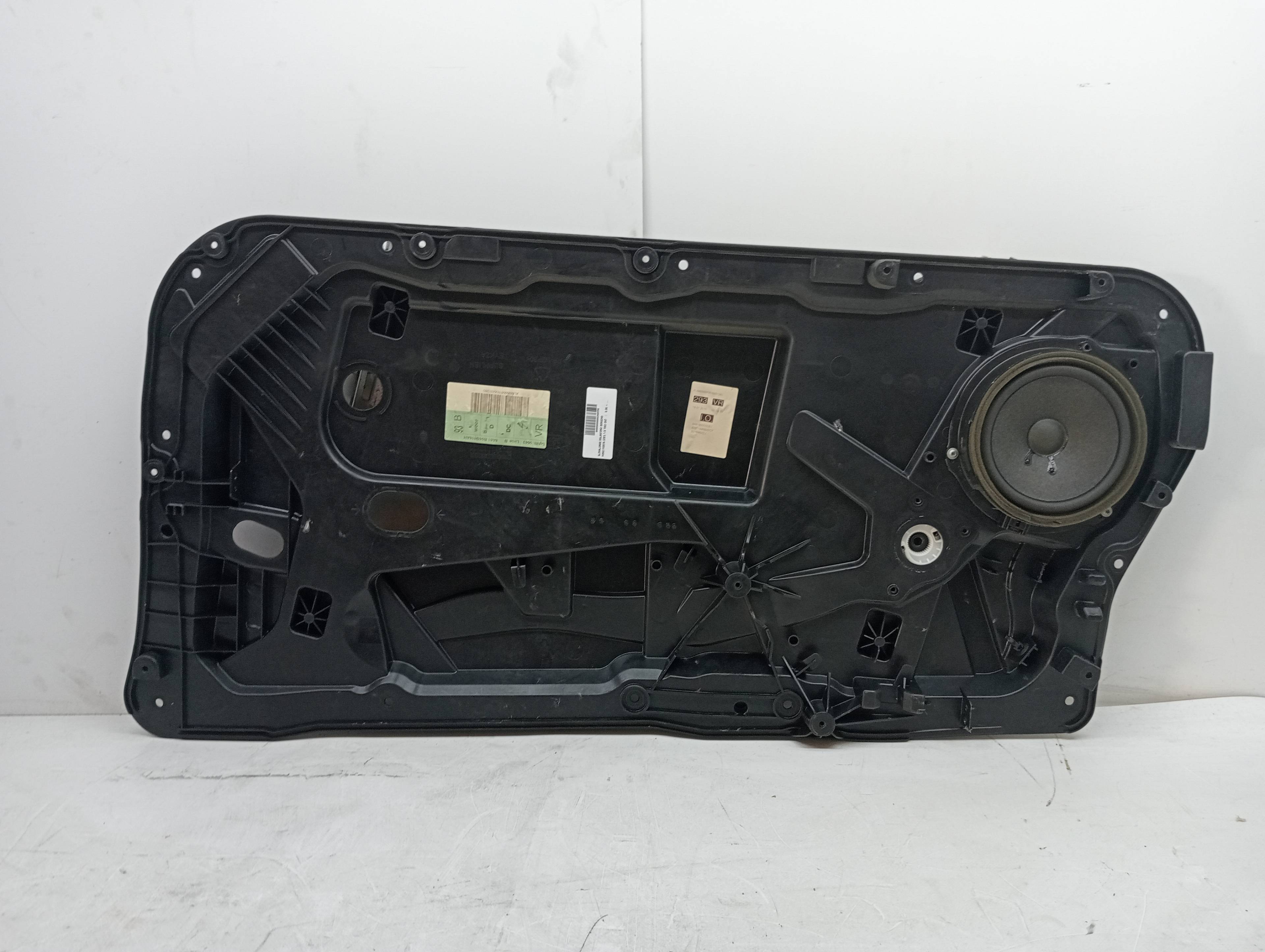 ELEVALUNAS DELANTERO DERECHO FORD FIESTA (CB1)