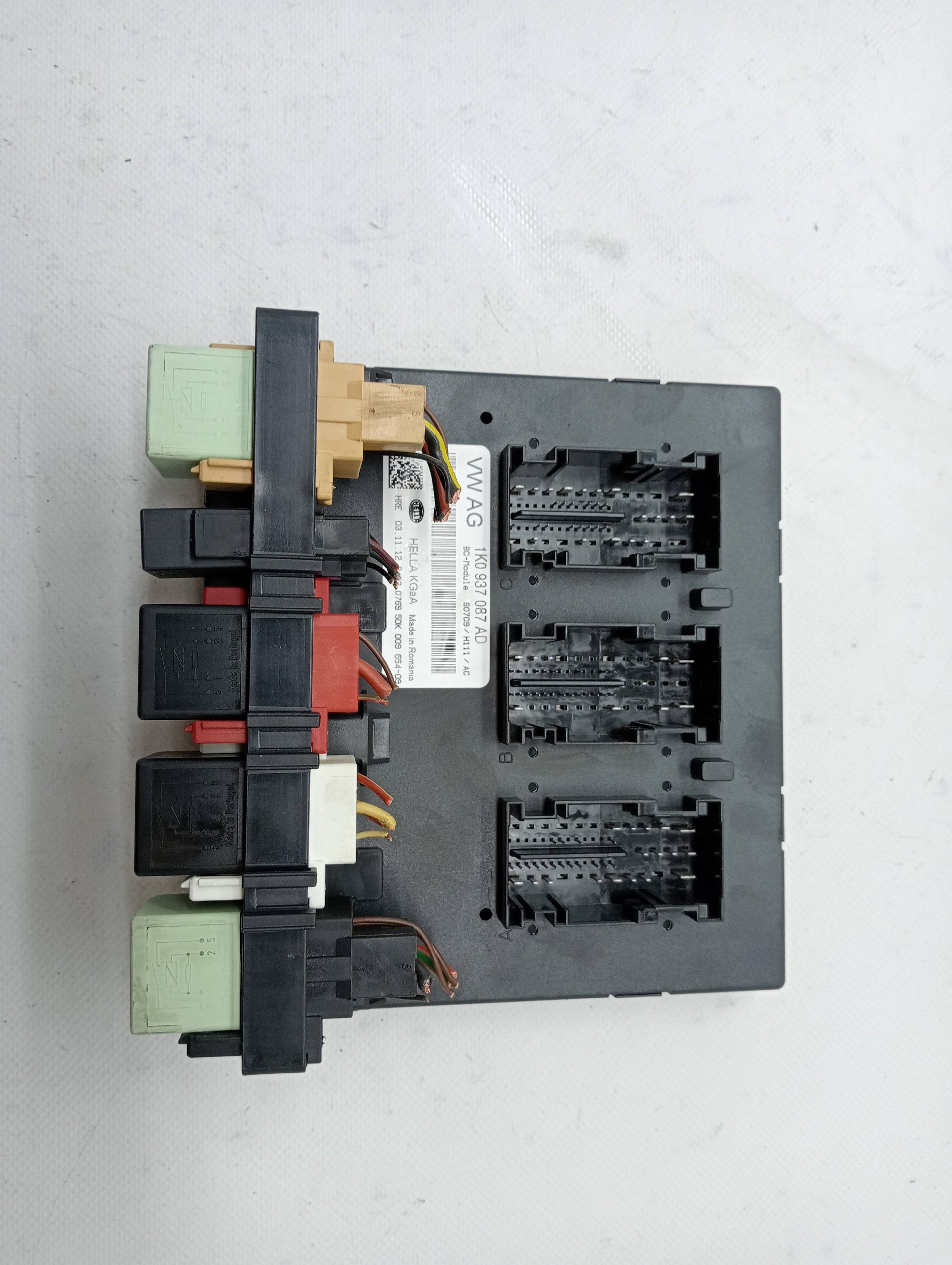 Glühkerzen Relaisbox SKODA OCTAVIA COMBI (5E5)
