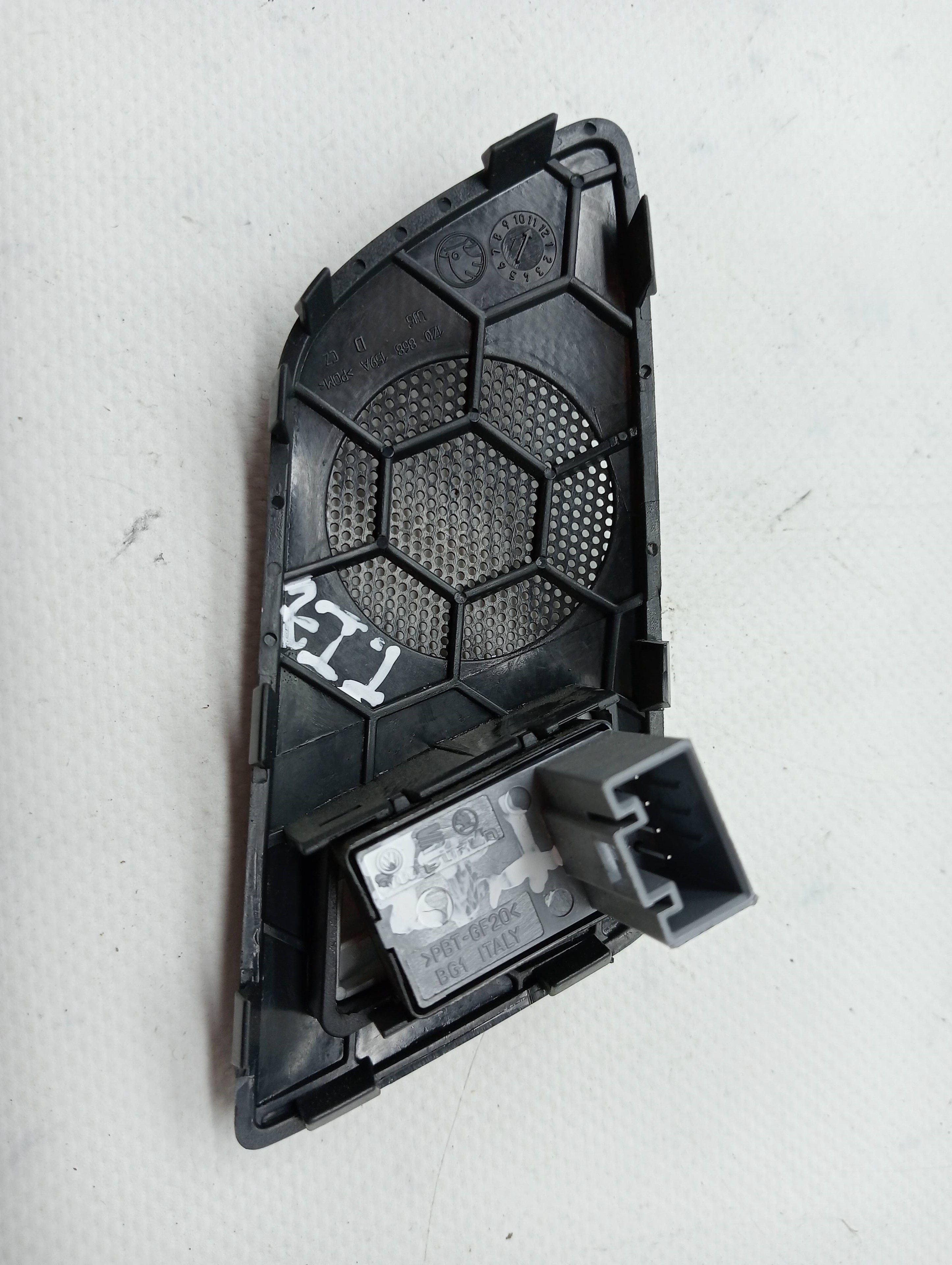 Rear Left Window Switch SKODA OCTAVIA COMBI (5E5)