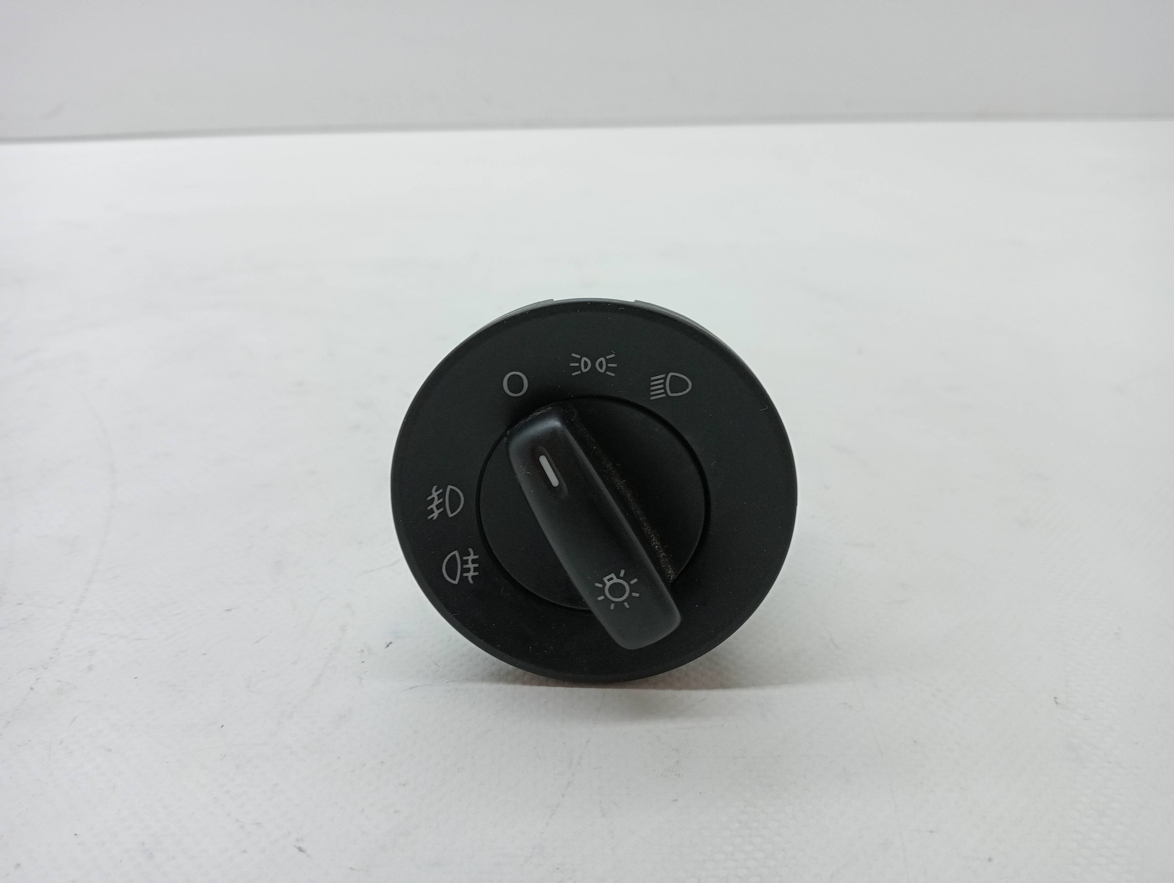 Commande d'éclairage SKODA OCTAVIA COMBI (5E5)