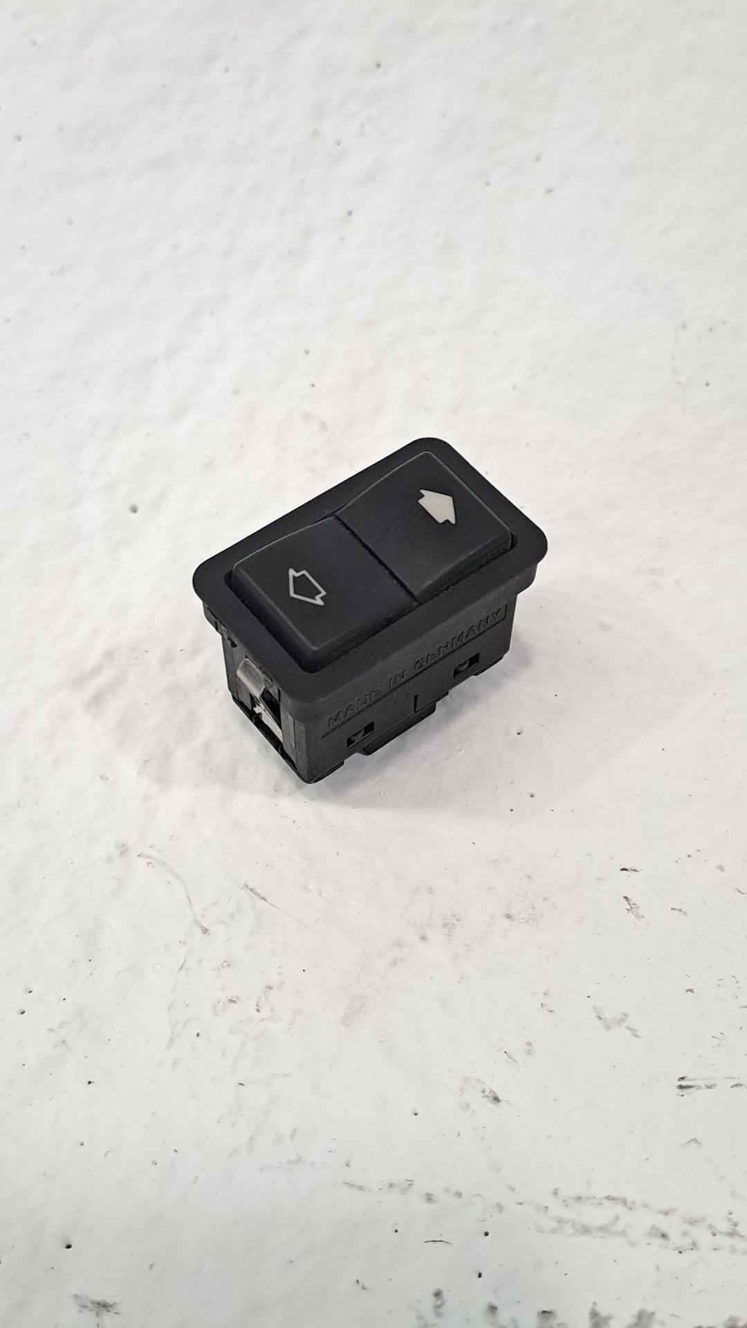 Comando vidro elétrico traseiro direito BMW SERIE 5 TOURING (E39)
