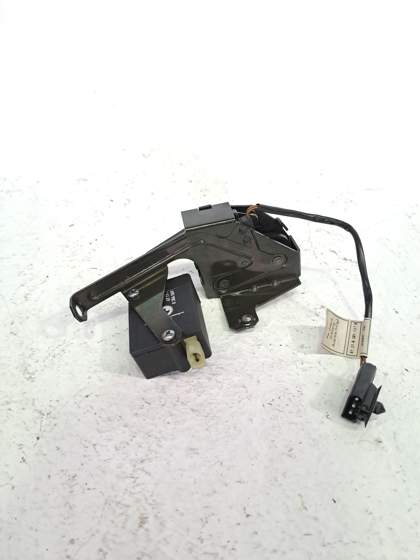 Boot/Tailgate lock BMW SERIE 5 TOURING (E39)