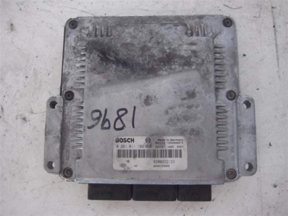 Engine control unit ECU RENAULT MEGANE II BERLINA 5P