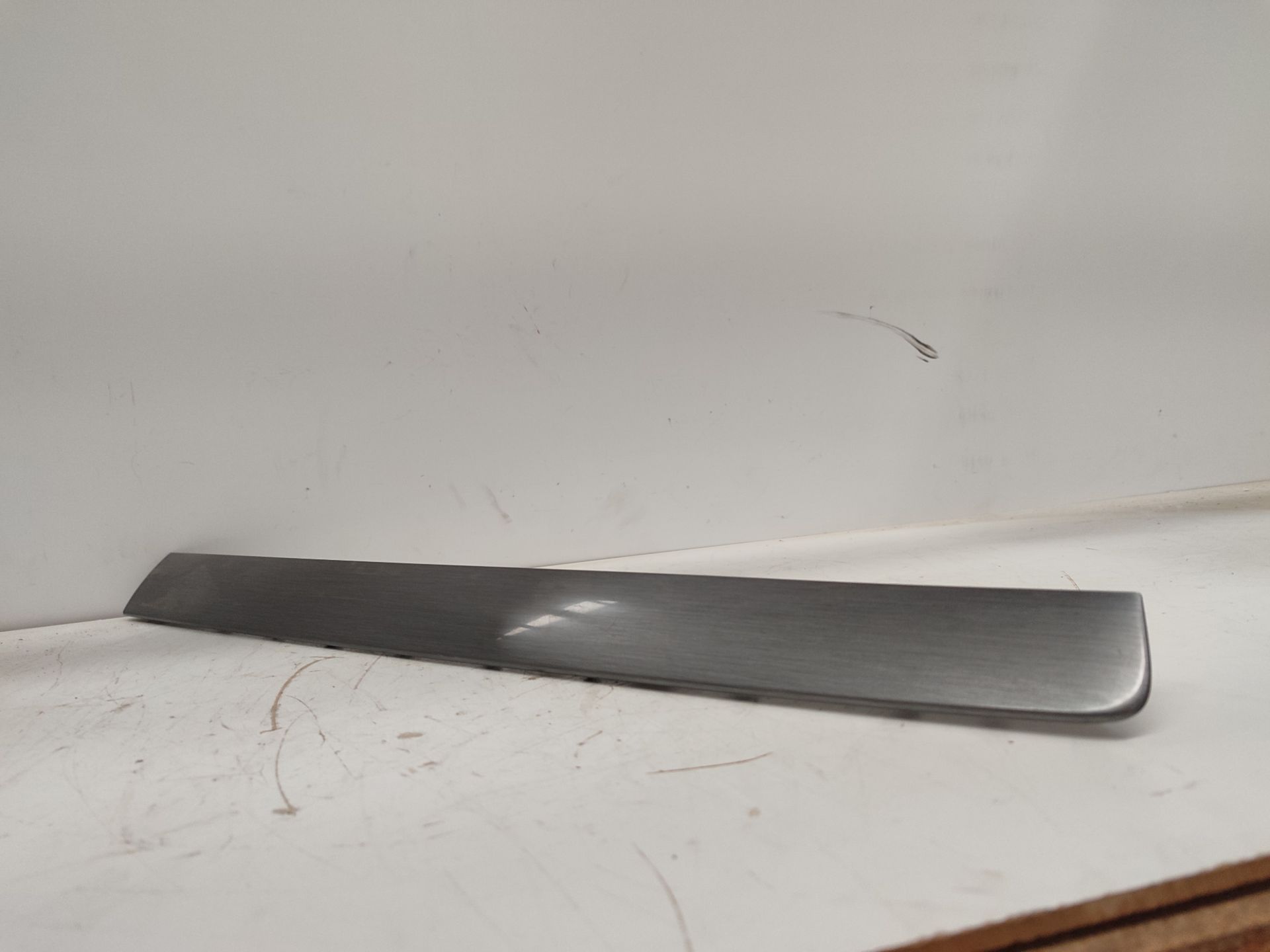Garniture plastique VOLKSWAGEN PASSAT LIM. (3G2)