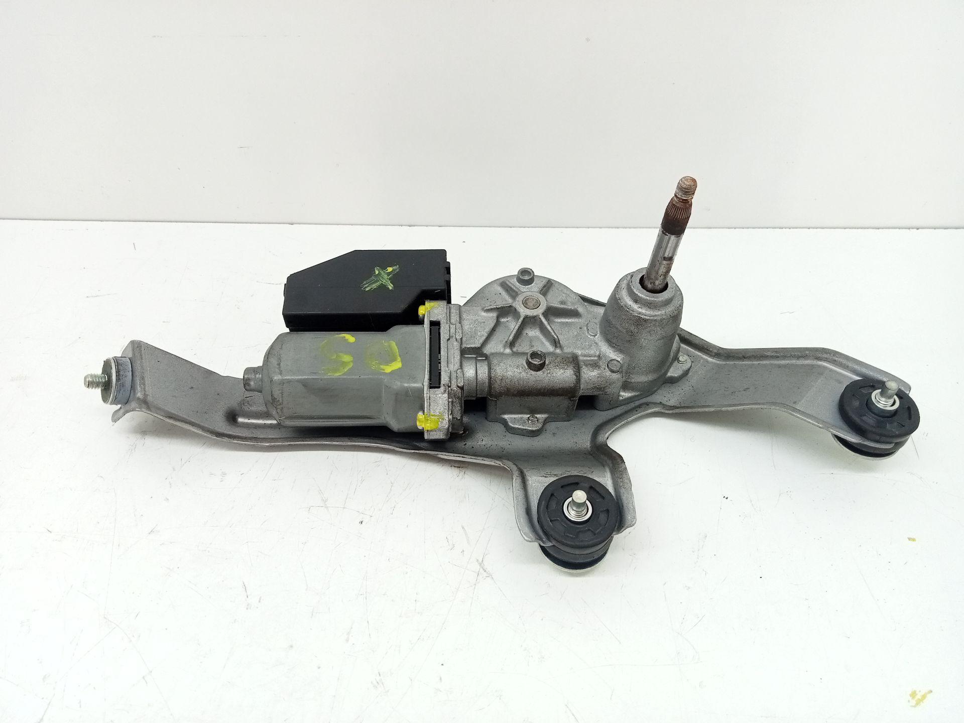 Scheibenwischermotor hinten TOYOTA PRIUS (NHW30)