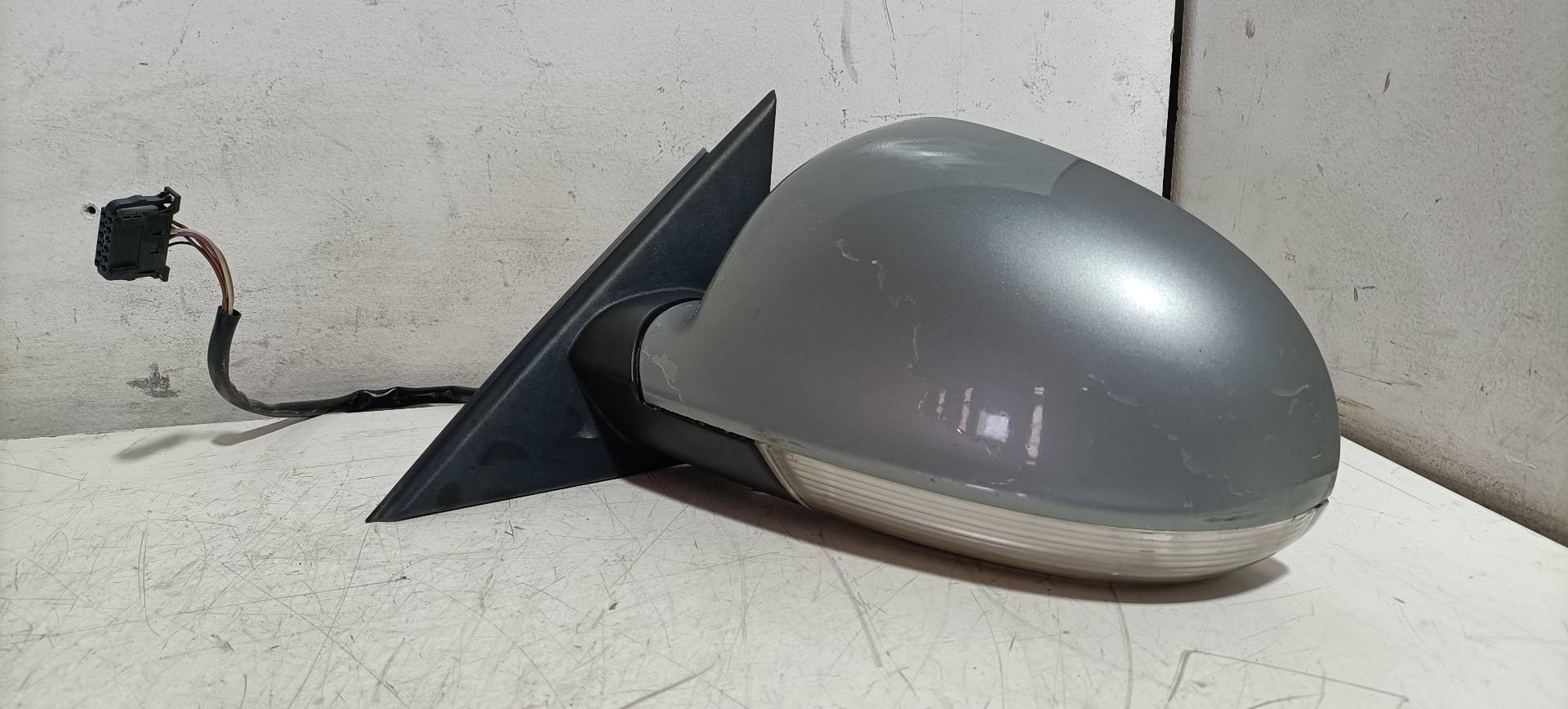 RETROVISOR IZQUIERDO VOLKSWAGEN PASSAT BERLINA (3B3)
