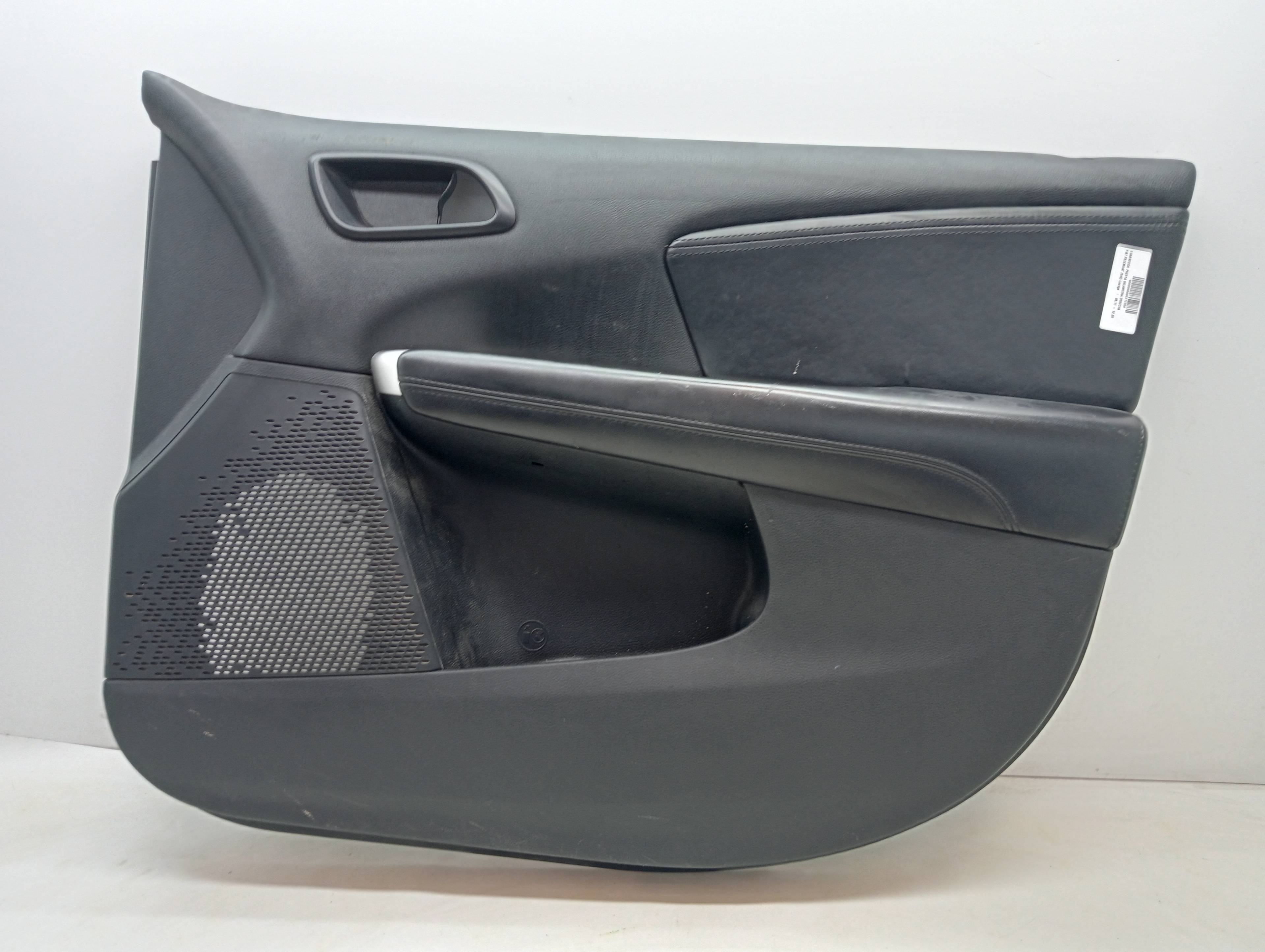 Front Right Door Trim Panel FIAT FREEMONT (345)