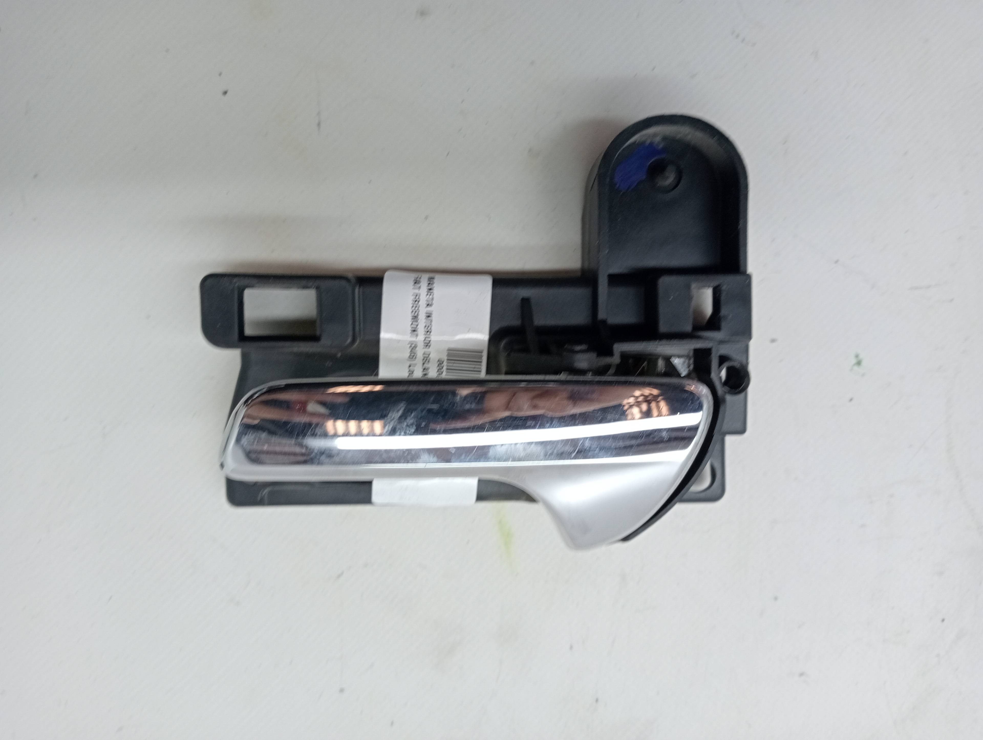 Front Left Interior Door Handle FIAT FREEMONT (345)