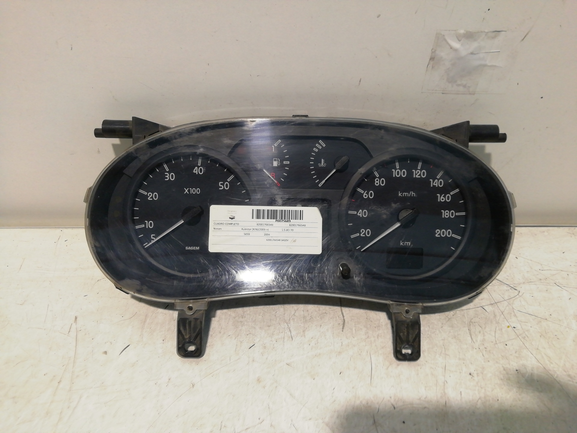 Combiné d’instruments NISSAN KUBISTAR (X76)