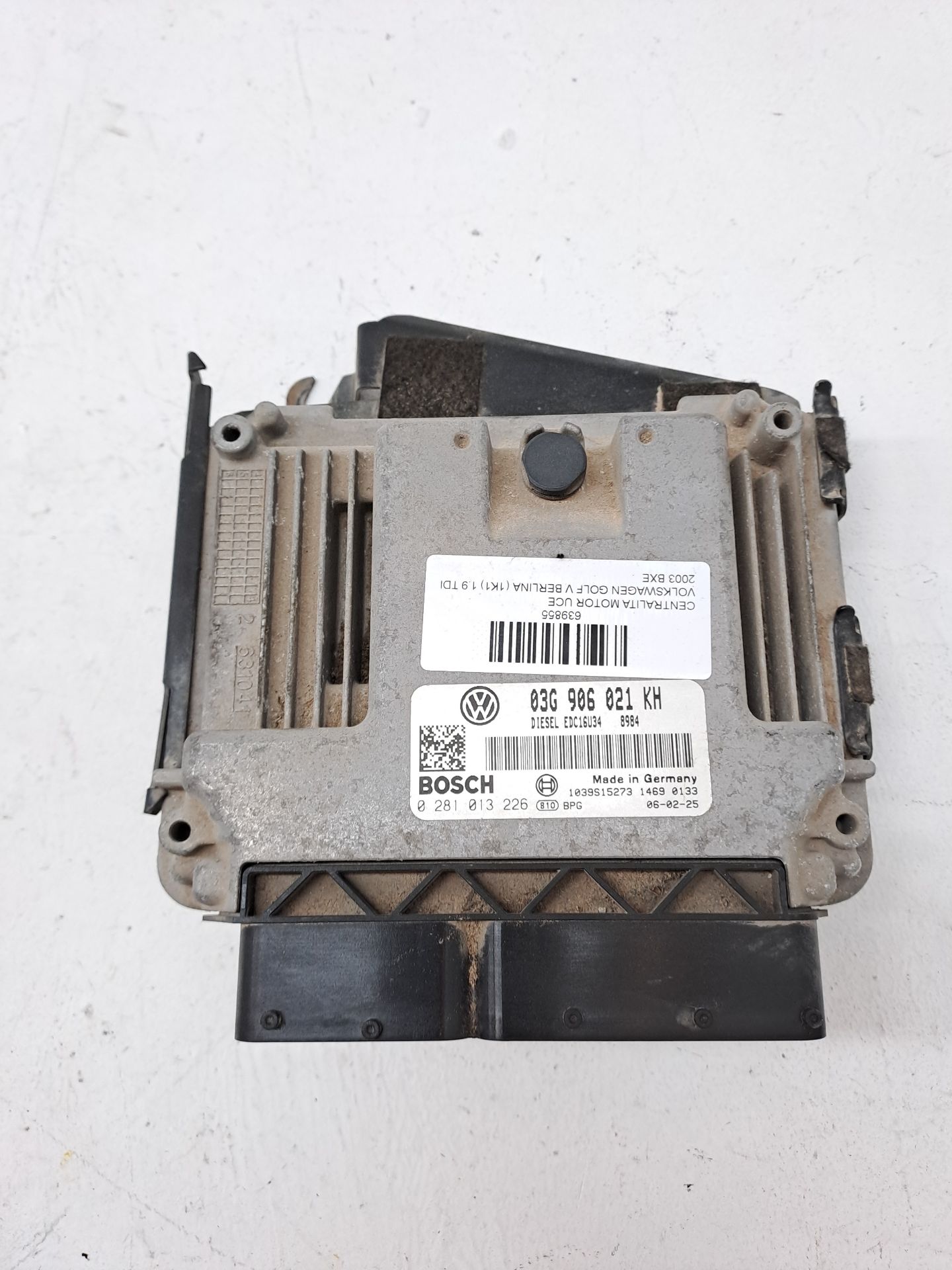 Central do motor UCE VOLKSWAGEN GOLF V BERLINA (1K1)