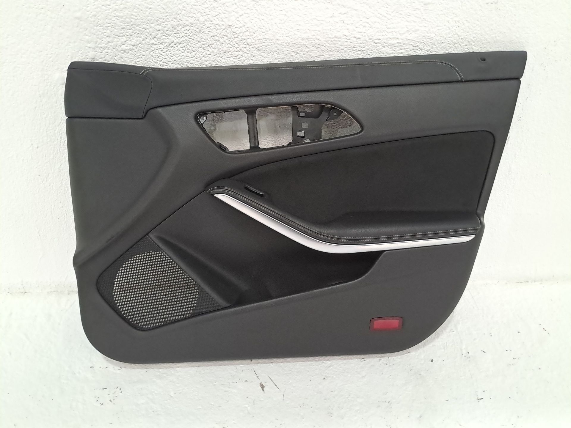 Garniture de porte avant droite MERCEDES-BENZ CLASE CLA (W117)