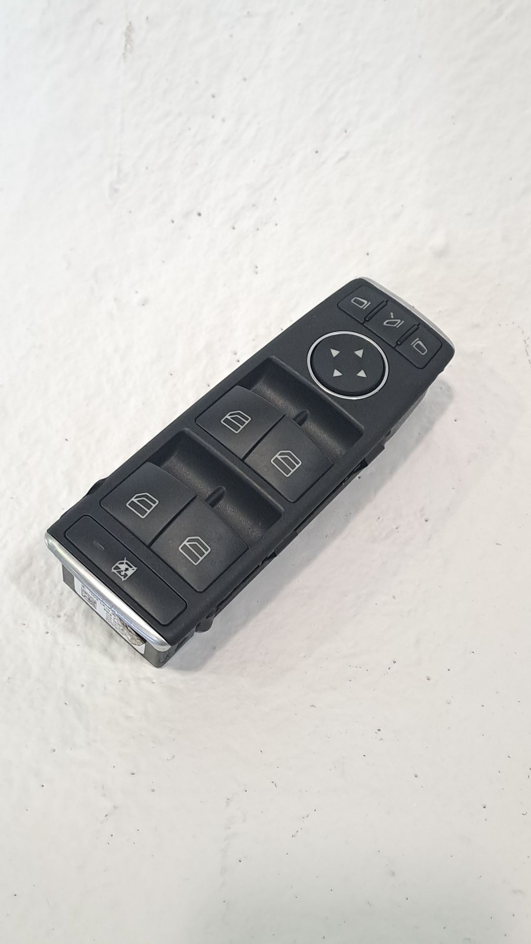 Comando vidro elétrico dianteiro esquerdo MERCEDES-BENZ CLASE CLA (W117)