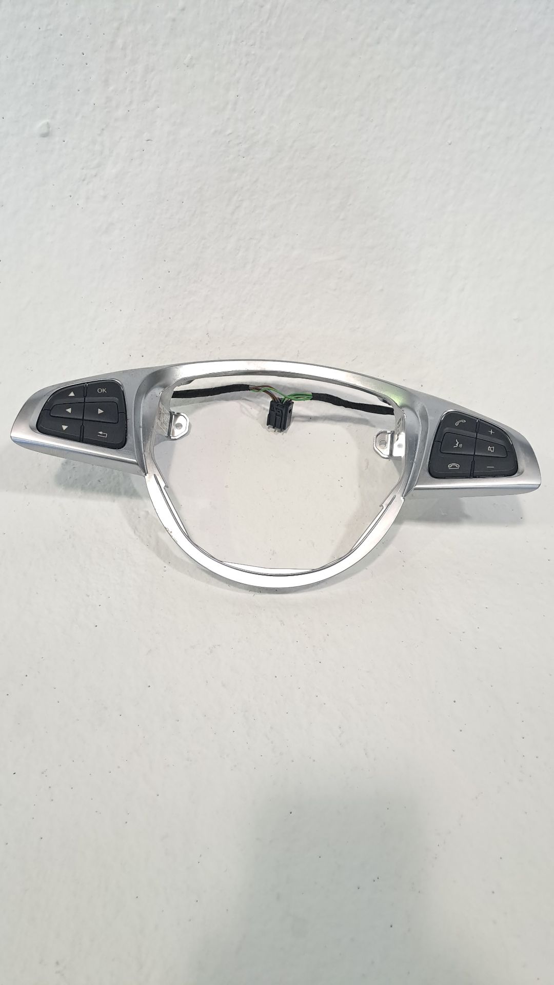 Commande au volant MERCEDES-BENZ CLASE CLA (W117)