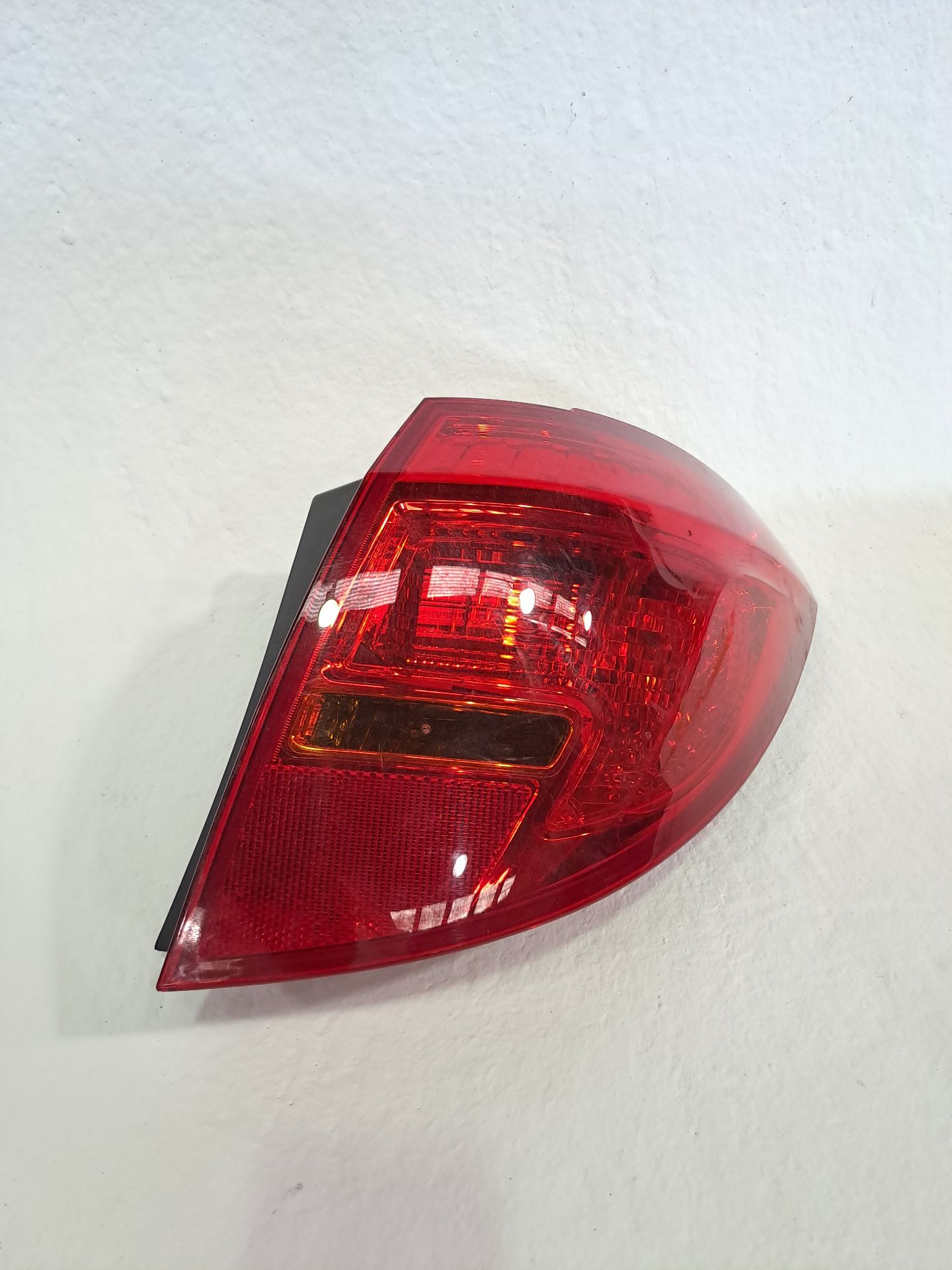 PILOTO TRASERO DERECHO OPEL MERIVA