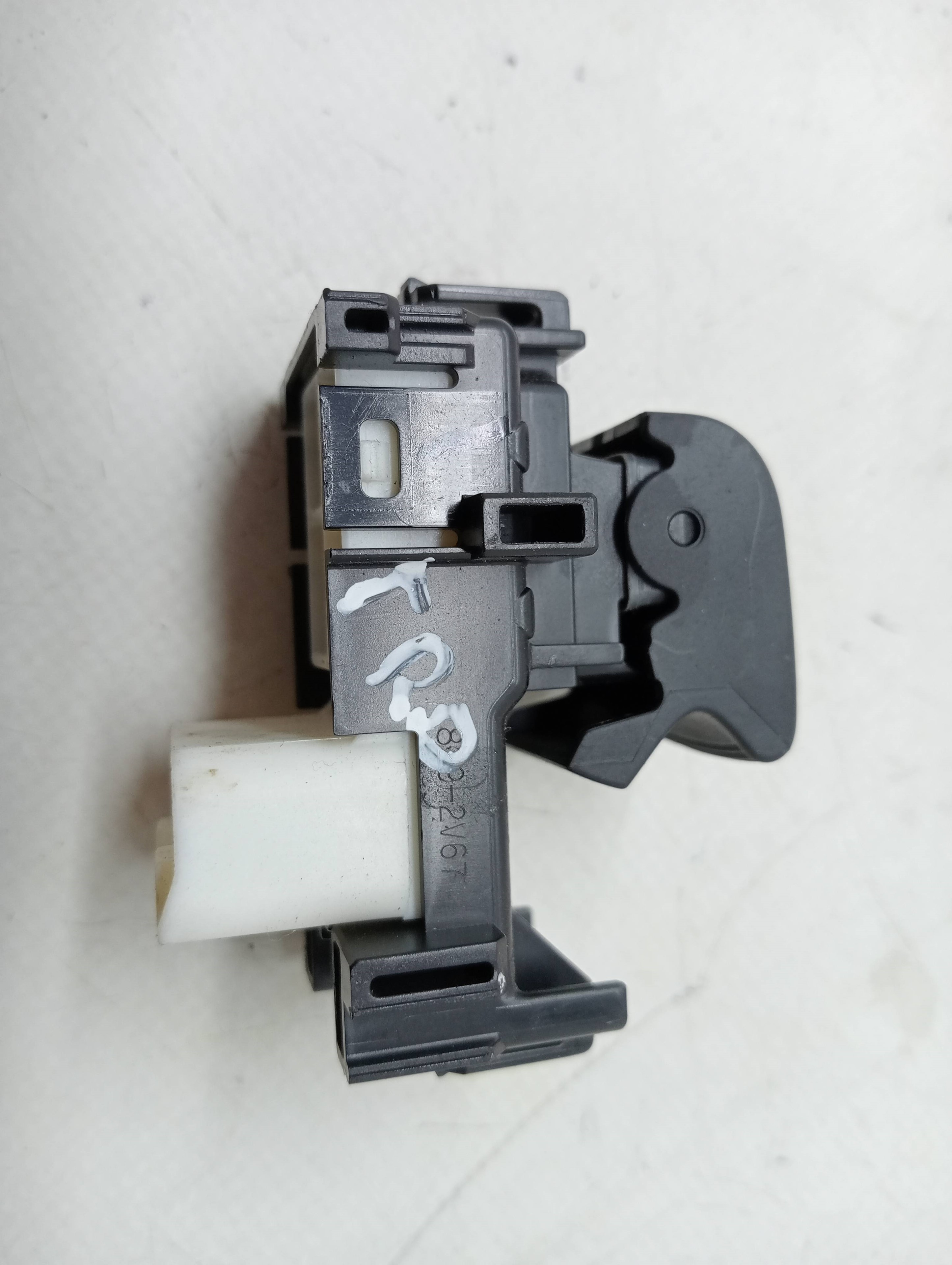 Rear Right Window Switch TOYOTA YARIS
