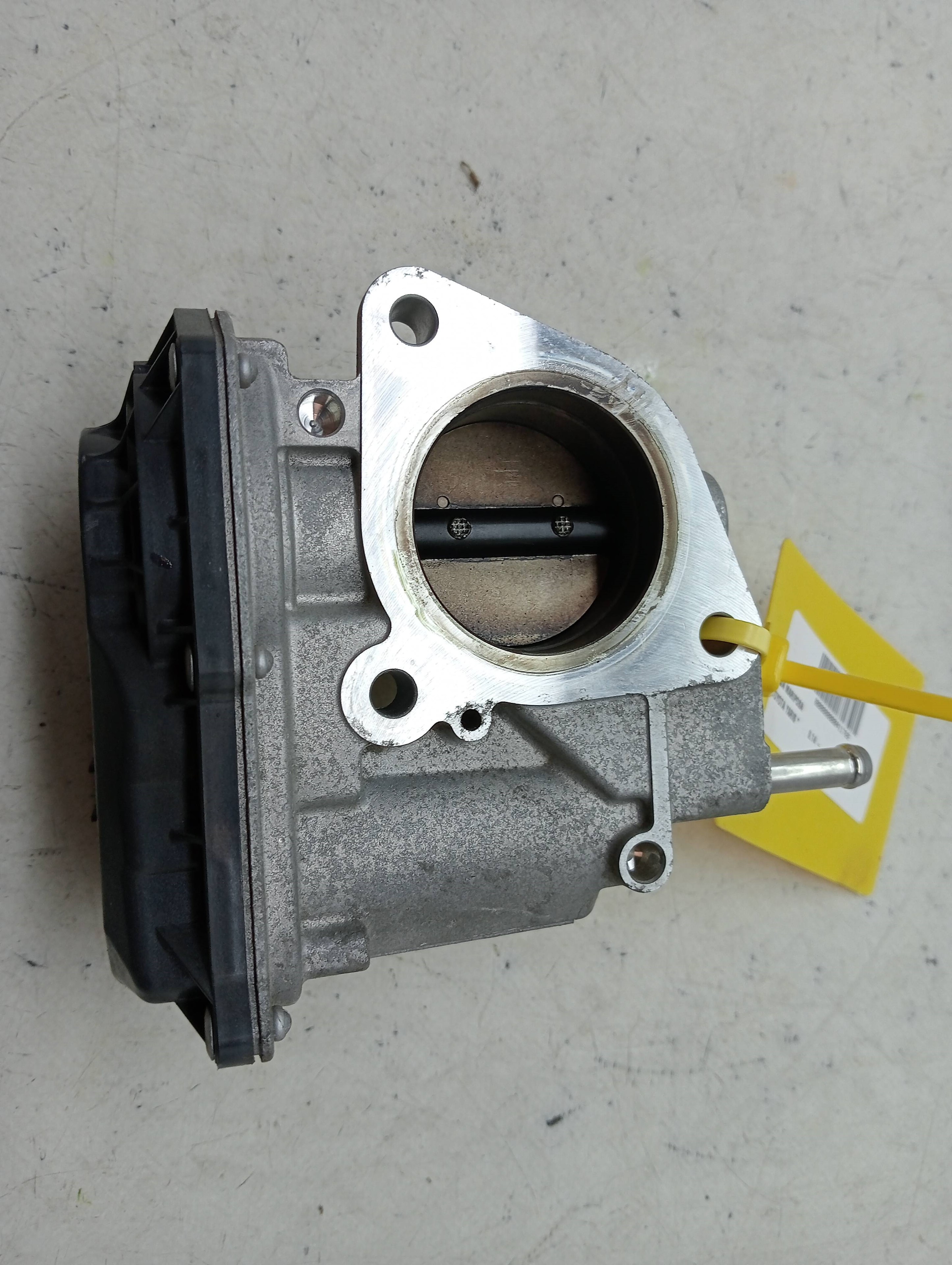 Throttle body TOYOTA YARIS
