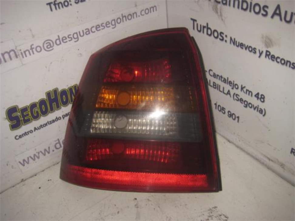 Feu arrière gauche OPEL ASTRA G CARAVAN