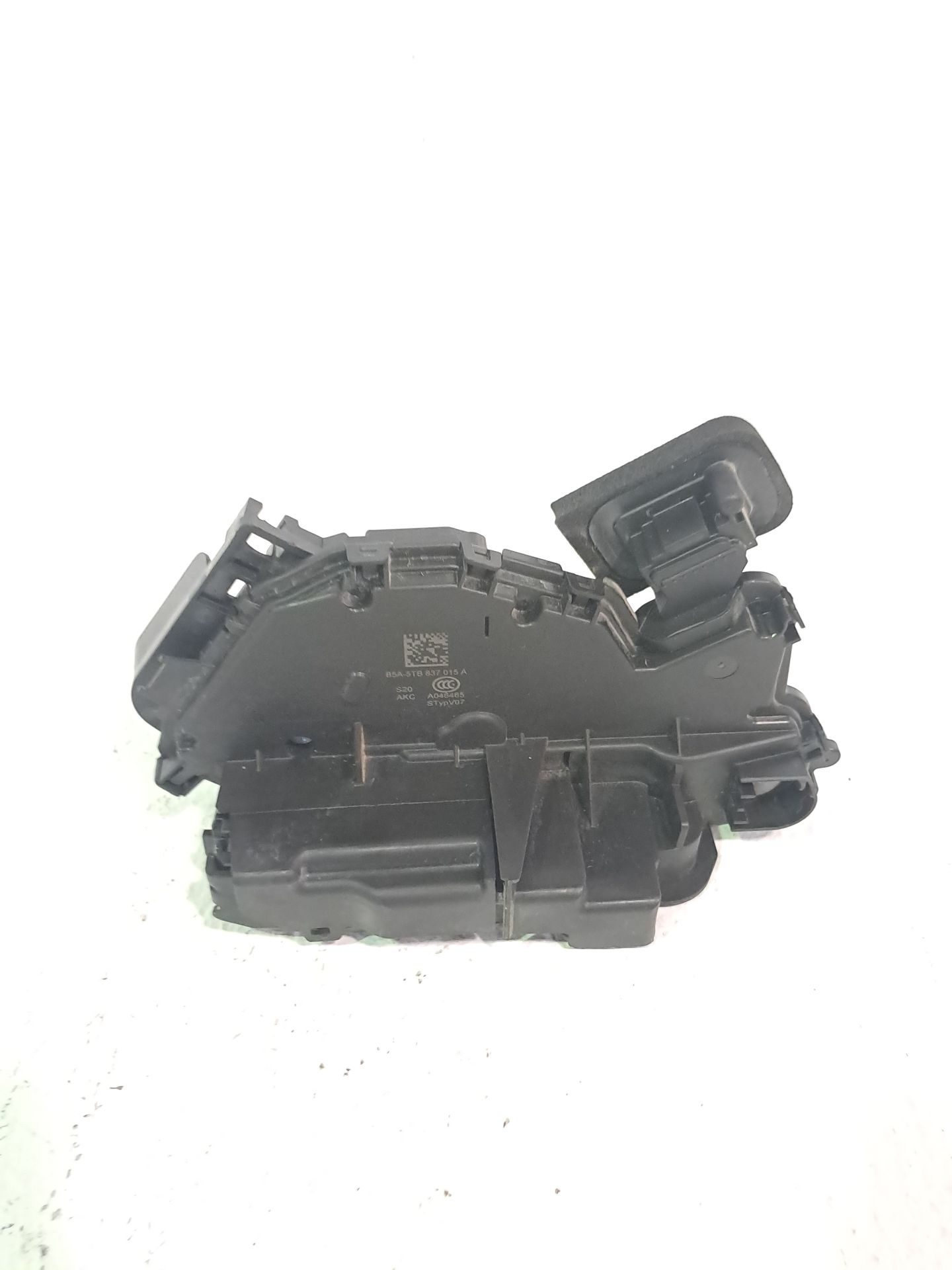 Fechadura da porta traseira esquerda SKODA FABIA (PJ3)