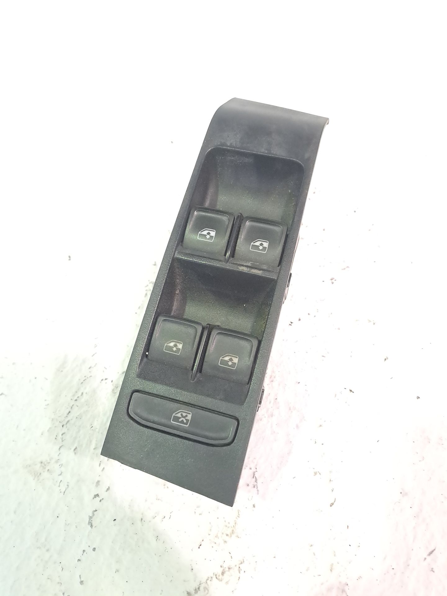 Fensterheberschalter vorne links SKODA FABIA (PJ3)