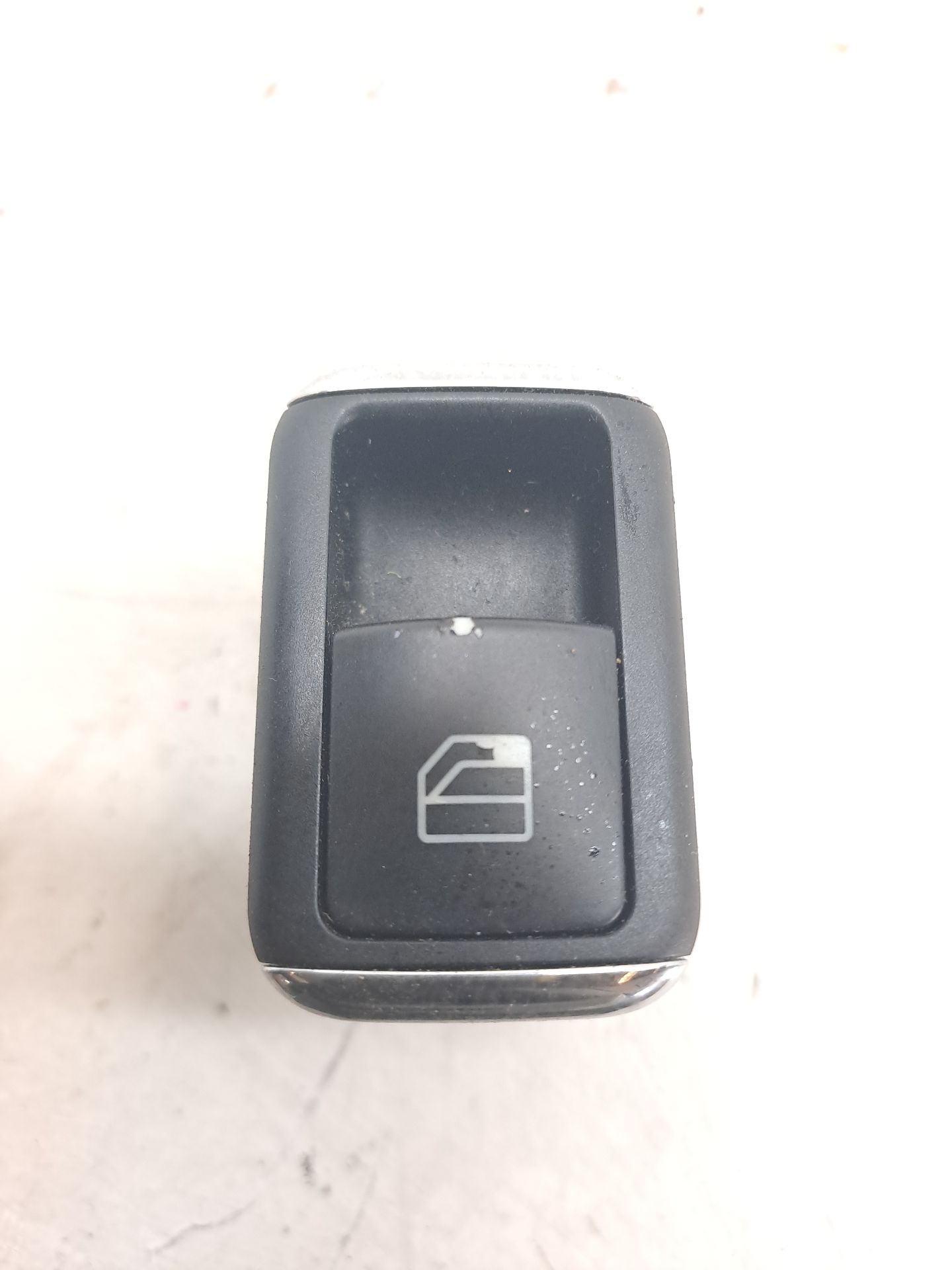 Commande lève-vitre arrière gauche MERCEDES-BENZ CLASE C (W204)