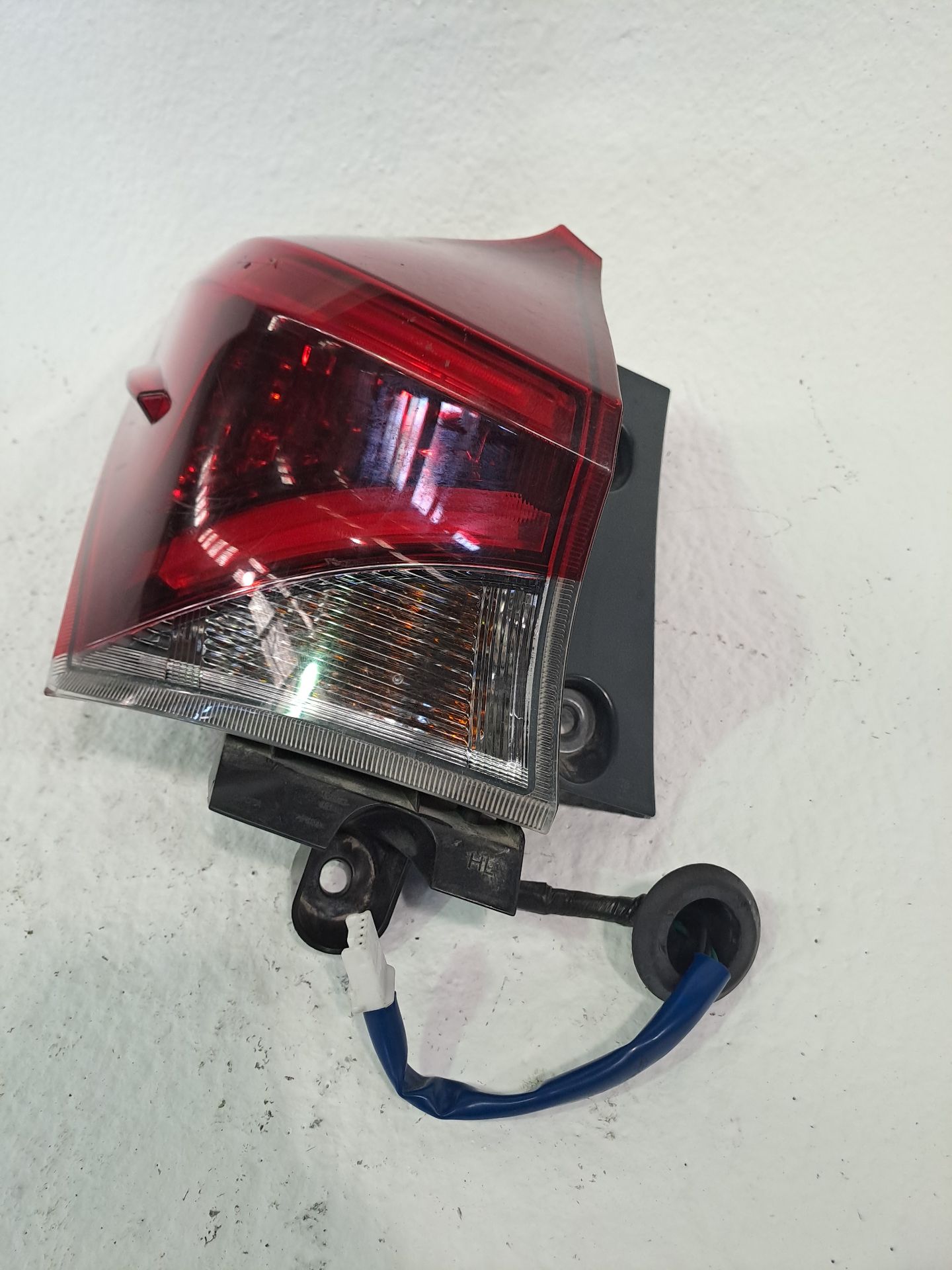Fanale posteriore sinistro TOYOTA AURIS