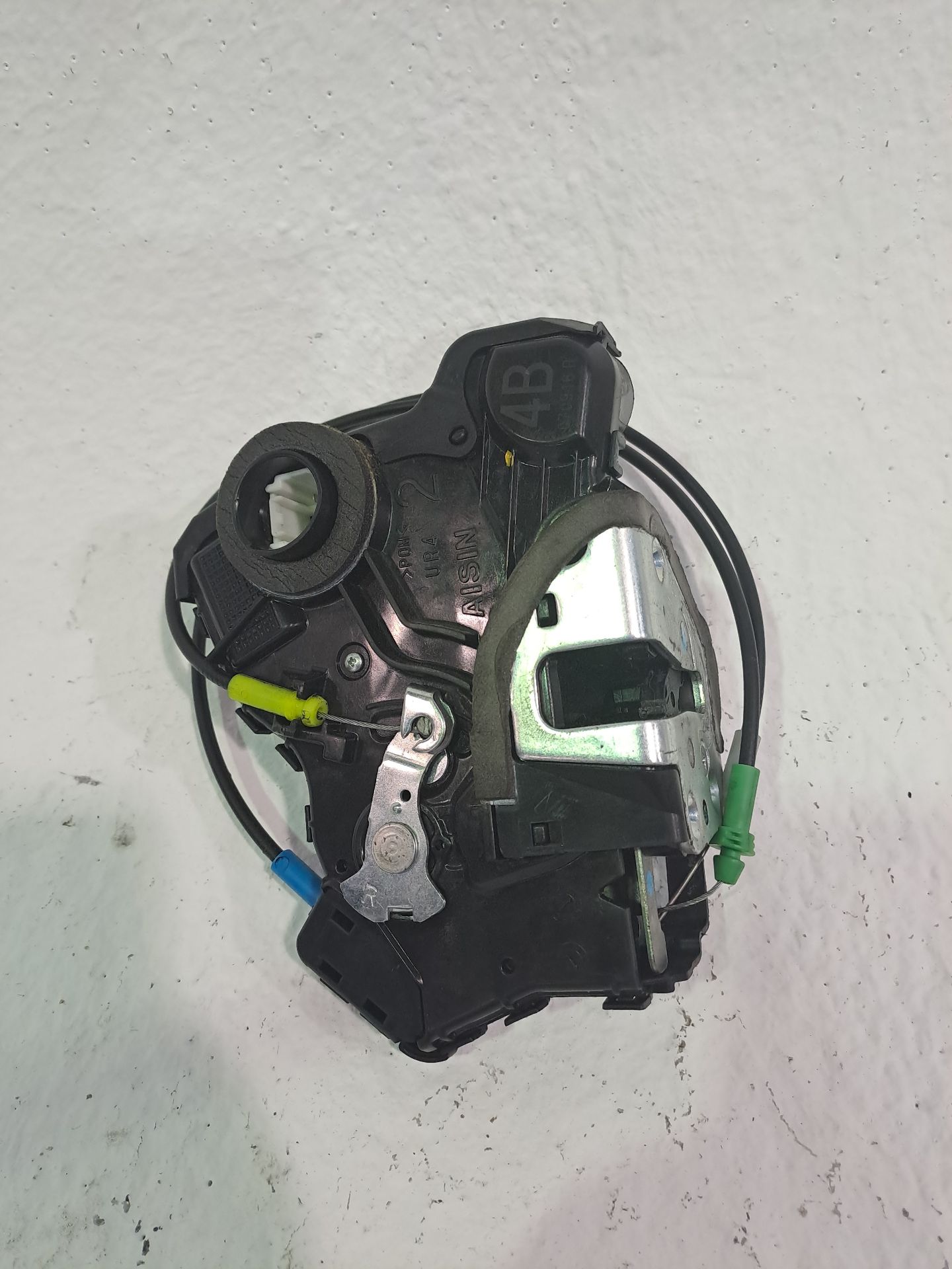 Front right door lock TOYOTA AURIS