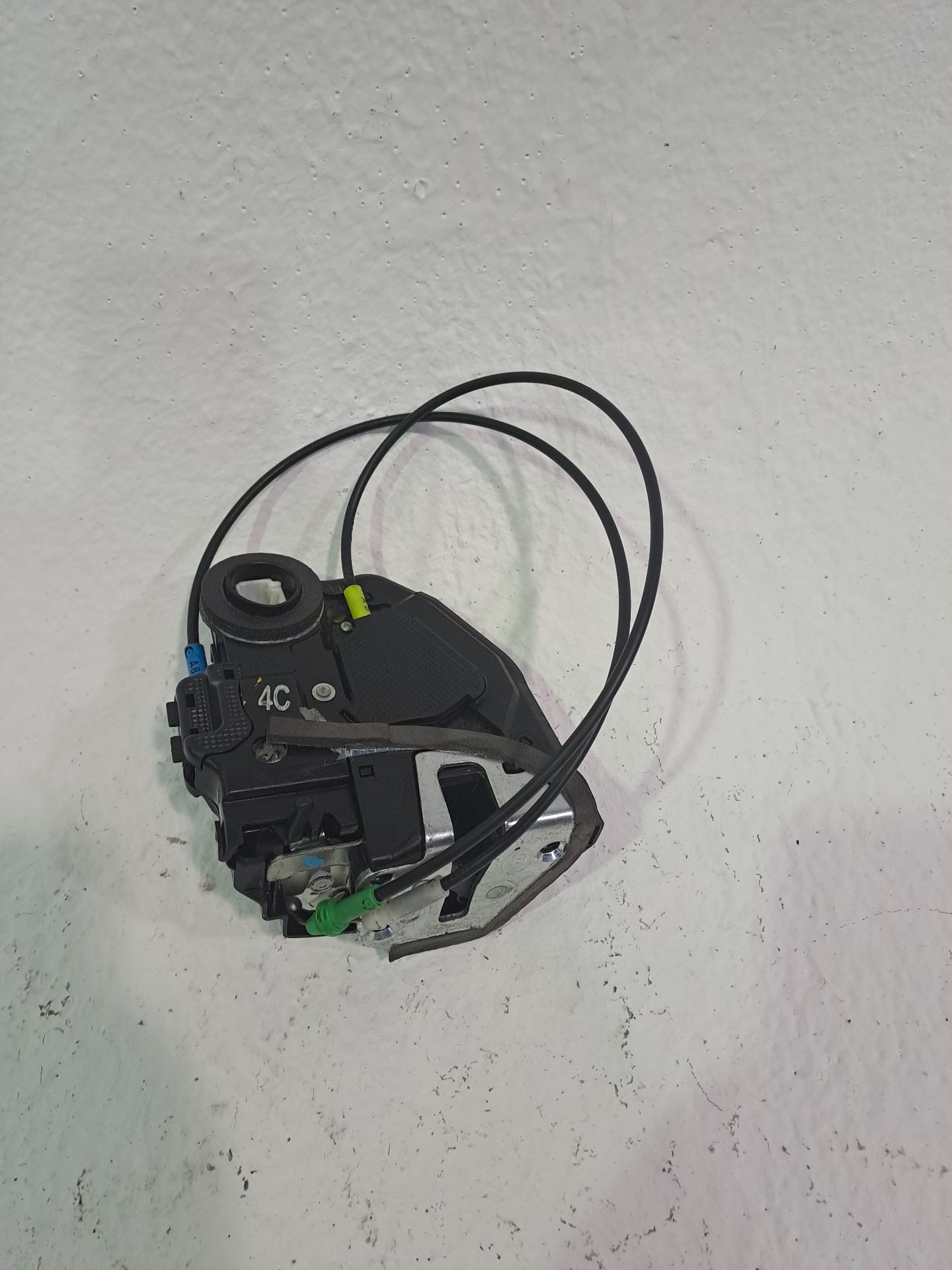 Rear right door lock TOYOTA AURIS