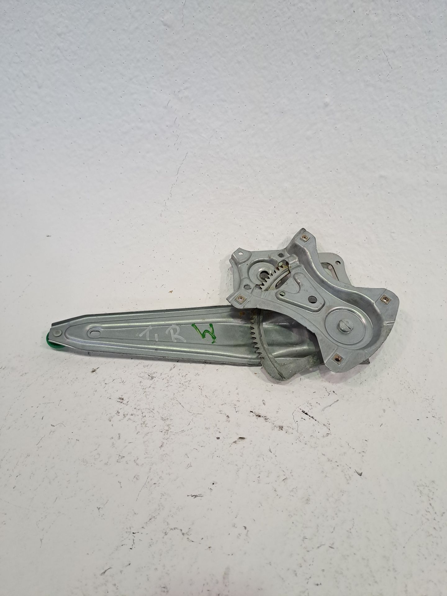 Rear right window regulator TOYOTA AURIS