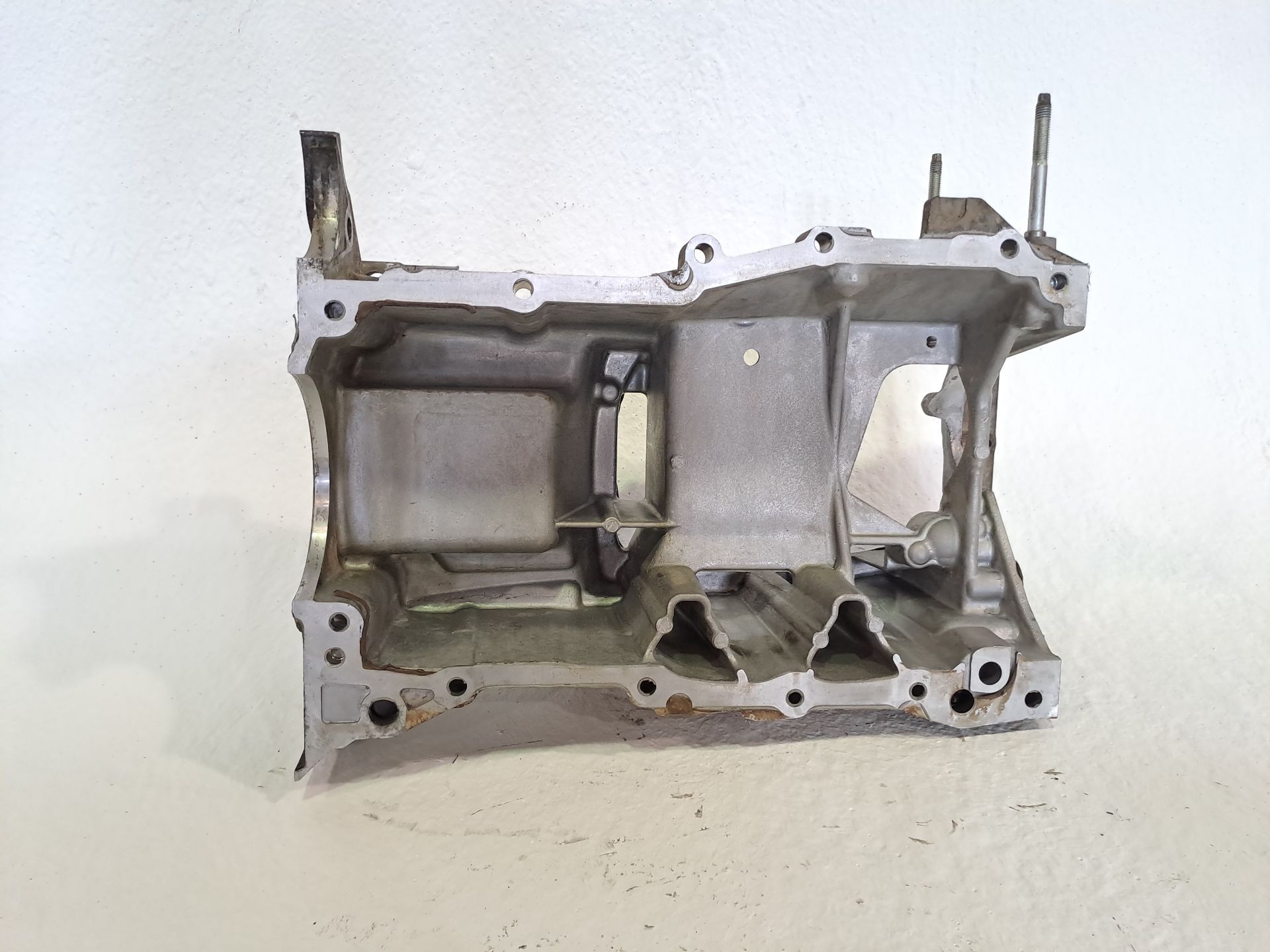 Oil pan TOYOTA AURIS