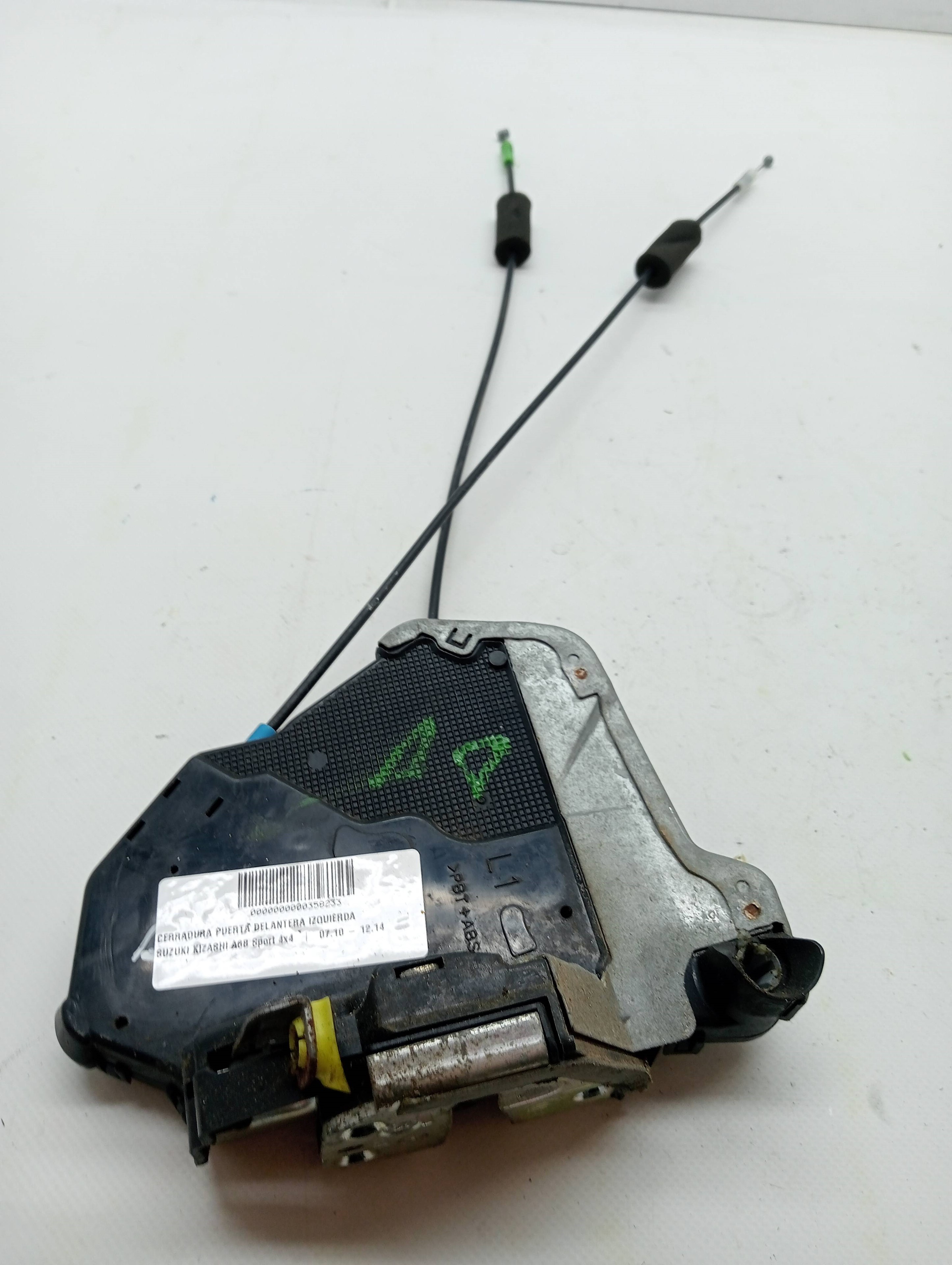 Front left door lock SUZUKI KIZASHI A6B