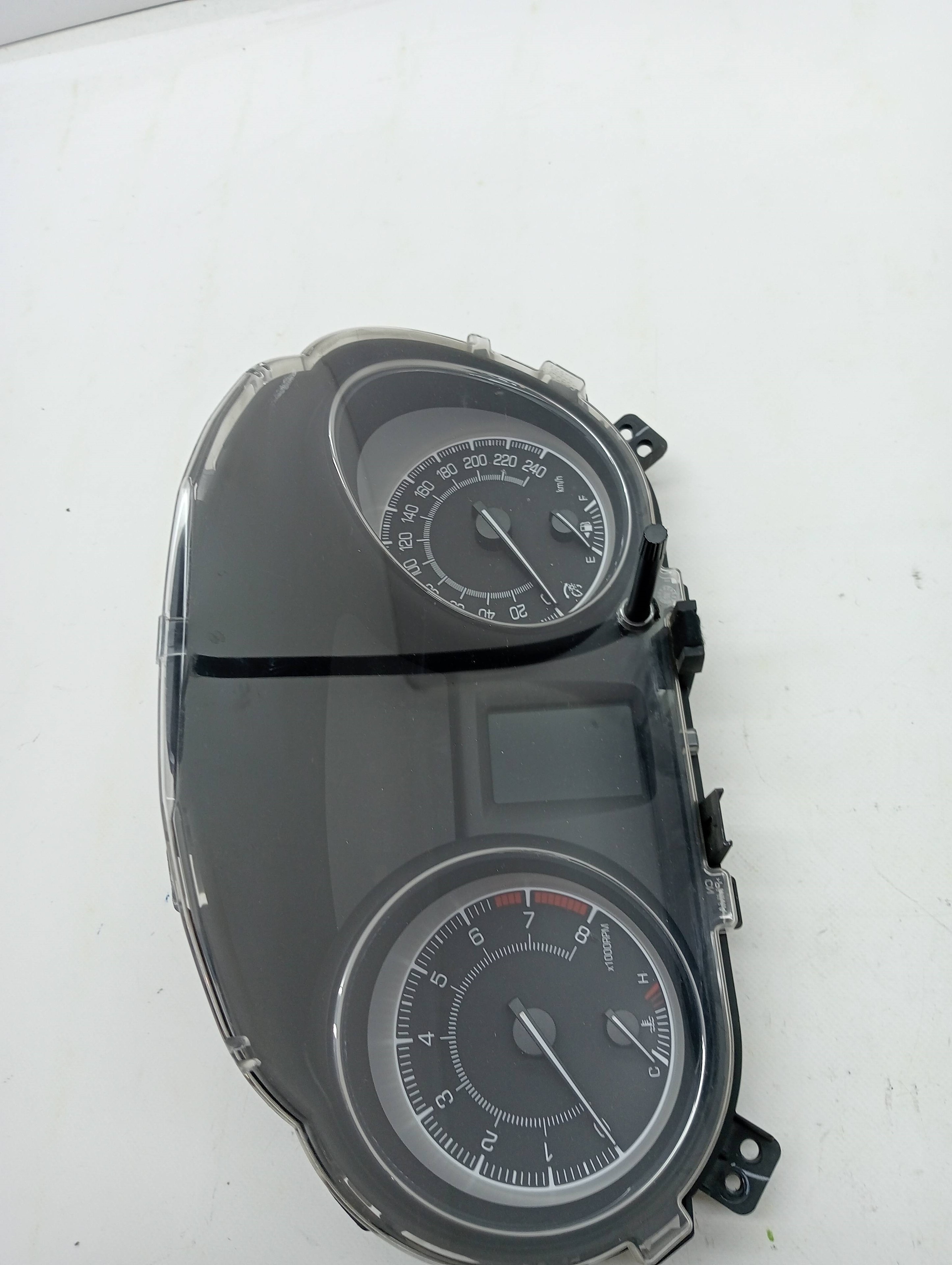 Combiné d’instruments SUZUKI KIZASHI A6B