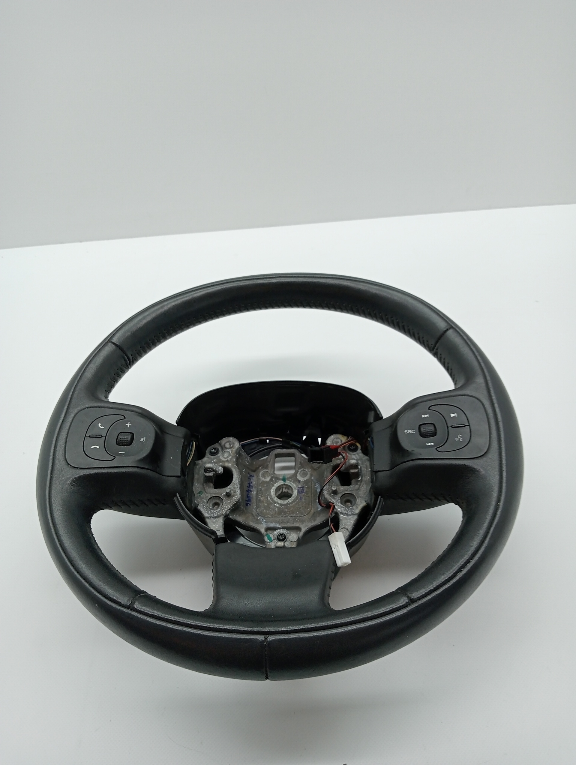 Volante FIAT 500 L (330)