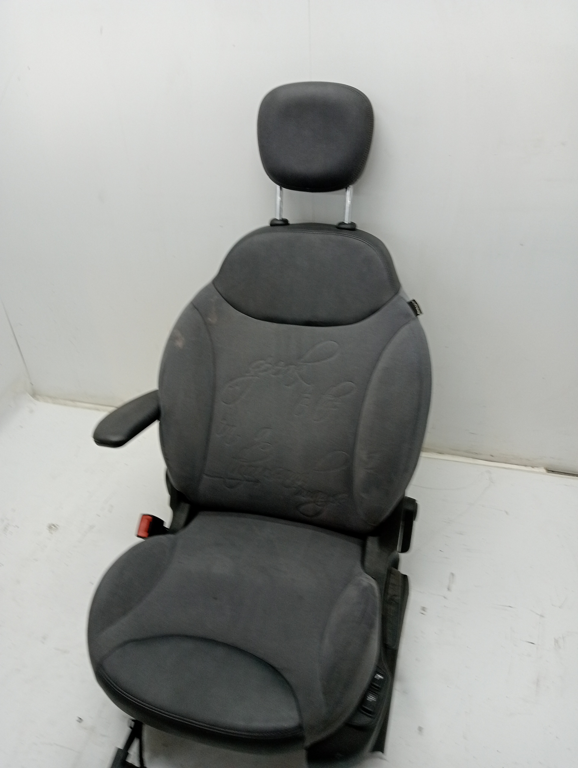 ASIENTO DELANTERO IZQUIERDO FIAT 500 L (330)