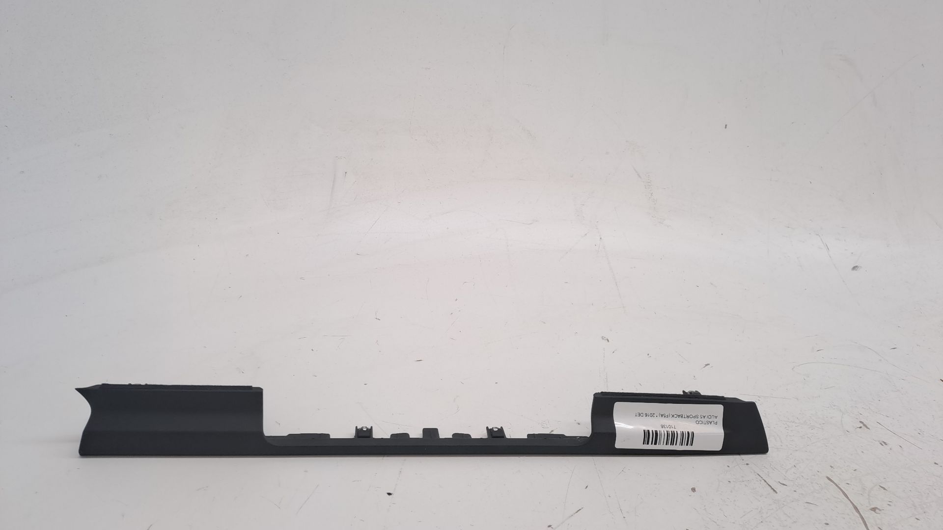 Painel plástico AUDI A5 SPORTBACK (F5A)