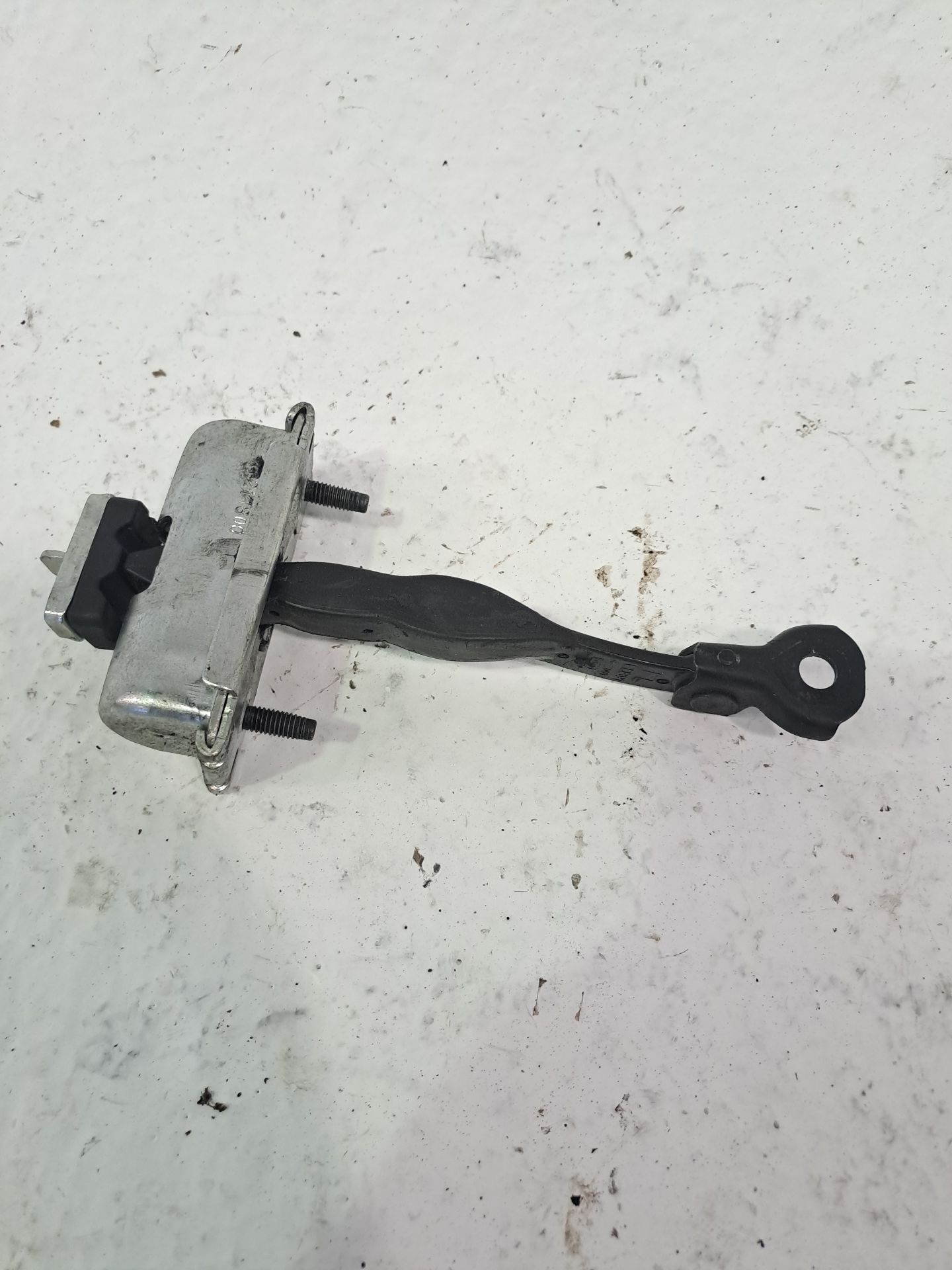Réservoir lave-glace FORD MONDEO TURN.