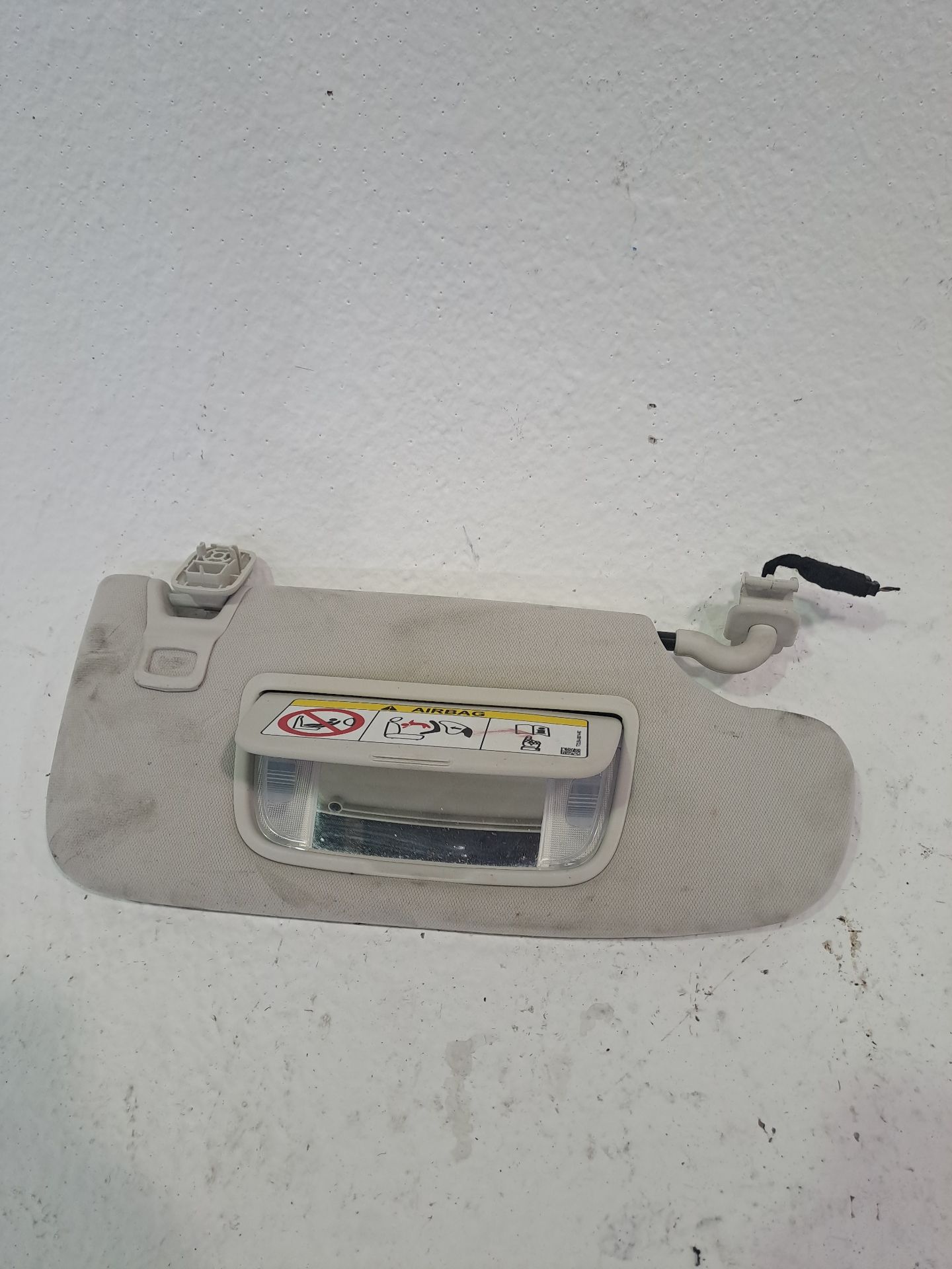 Para-sol direito FORD MONDEO TURN.