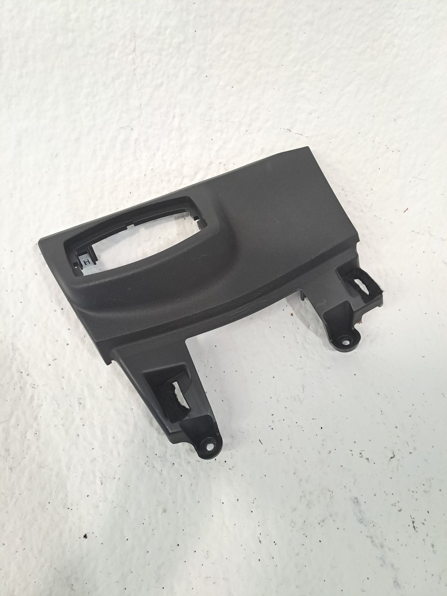 Garniture plastique FORD MONDEO TURN.